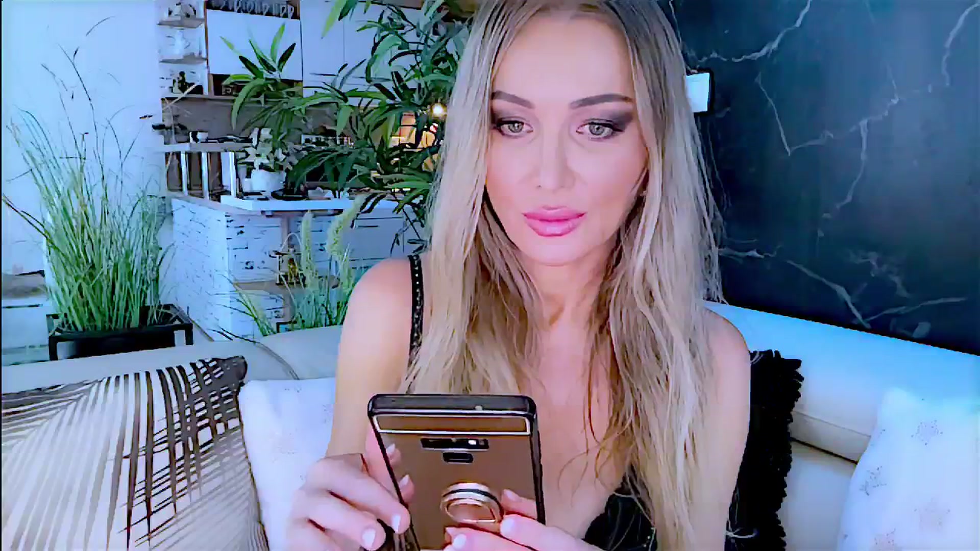 Gallery image thumbnail from Diana_Doll's myfreecams stream on, 07/11/2024, 14:35 image 19 of 20