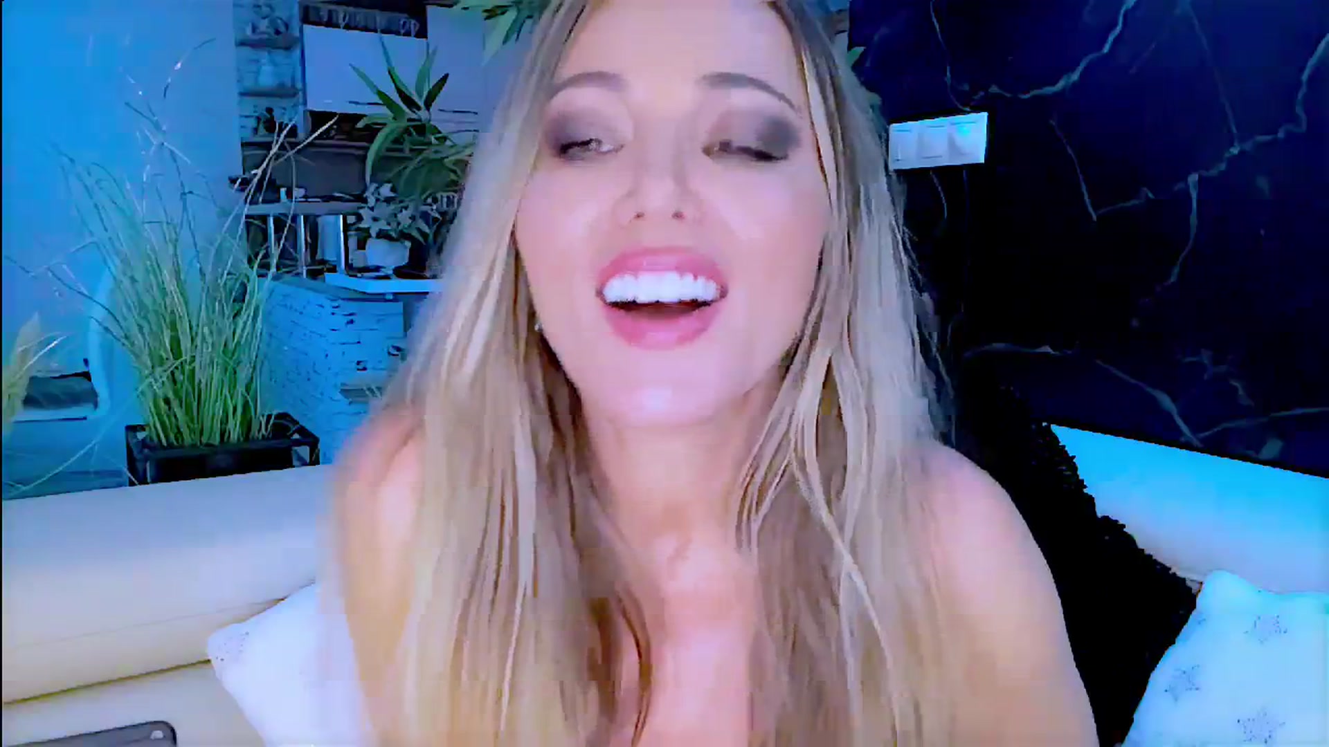 Gallery image thumbnail from Diana_Doll's myfreecams stream on, 07/11/2024, 20:41 image 13 of 20