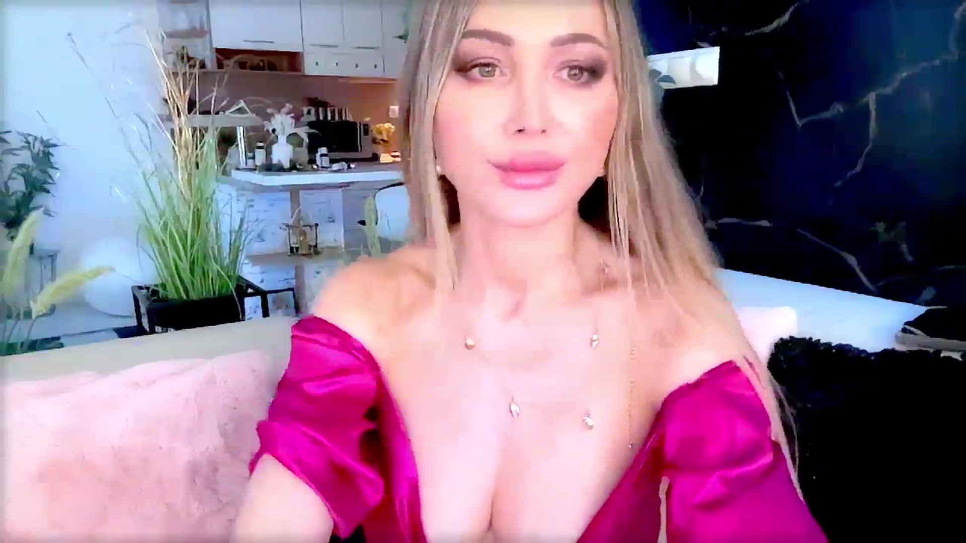 Gallery image thumbnail from Diana_Doll's myfreecams stream on, 06/29/2025, 16:49 image 20 of 20