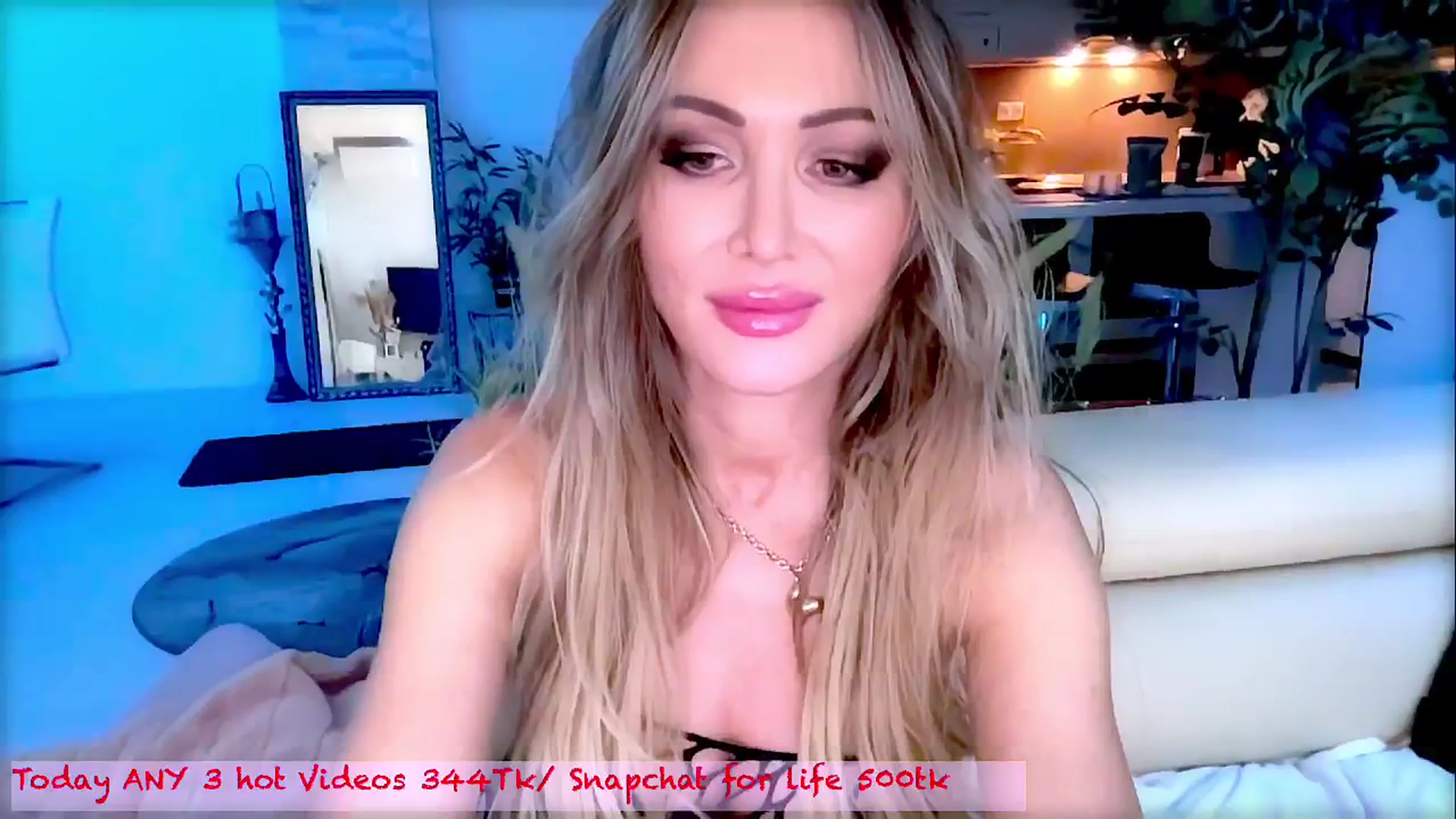 Gallery image thumbnail from Diana_Doll's myfreecams stream on, 08/31/2025, 18:37 image 5 of 20