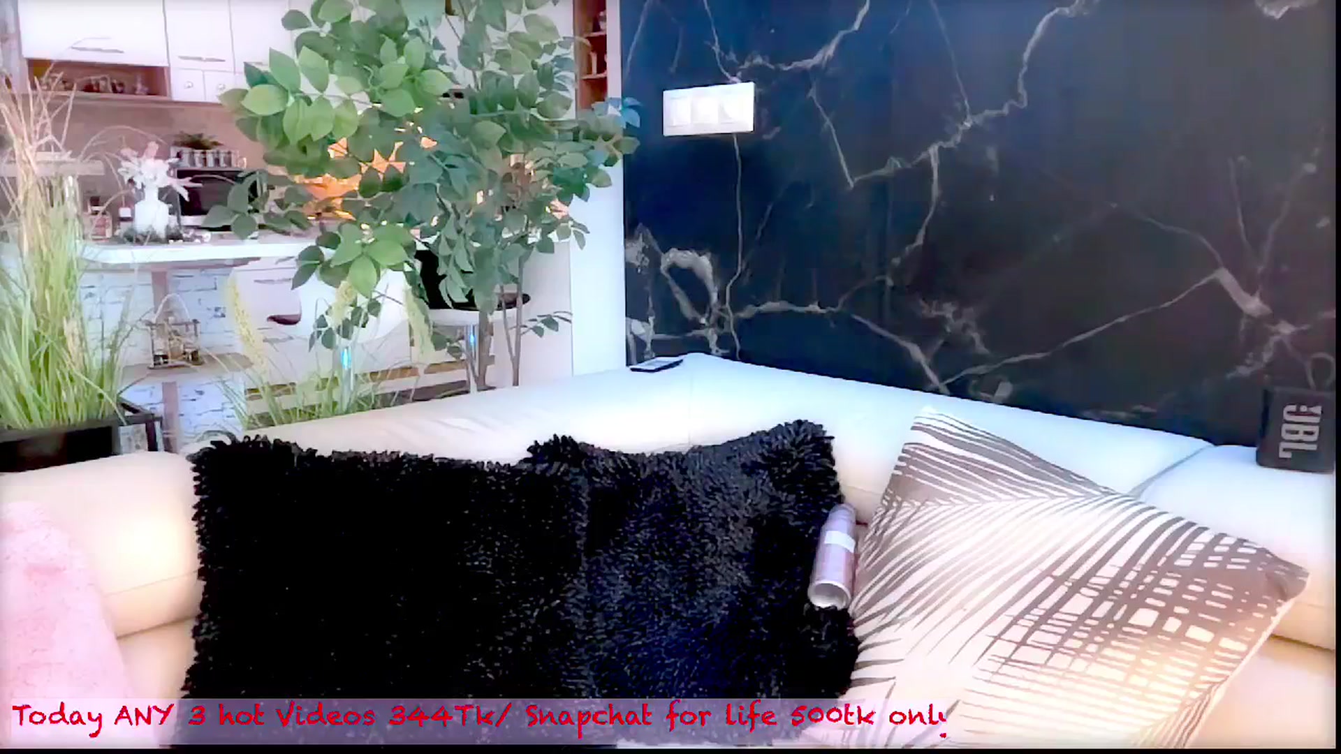 Gallery image thumbnail from Diana_Doll's myfreecams stream on, 09/20/2025, 16:10 image 17 of 20