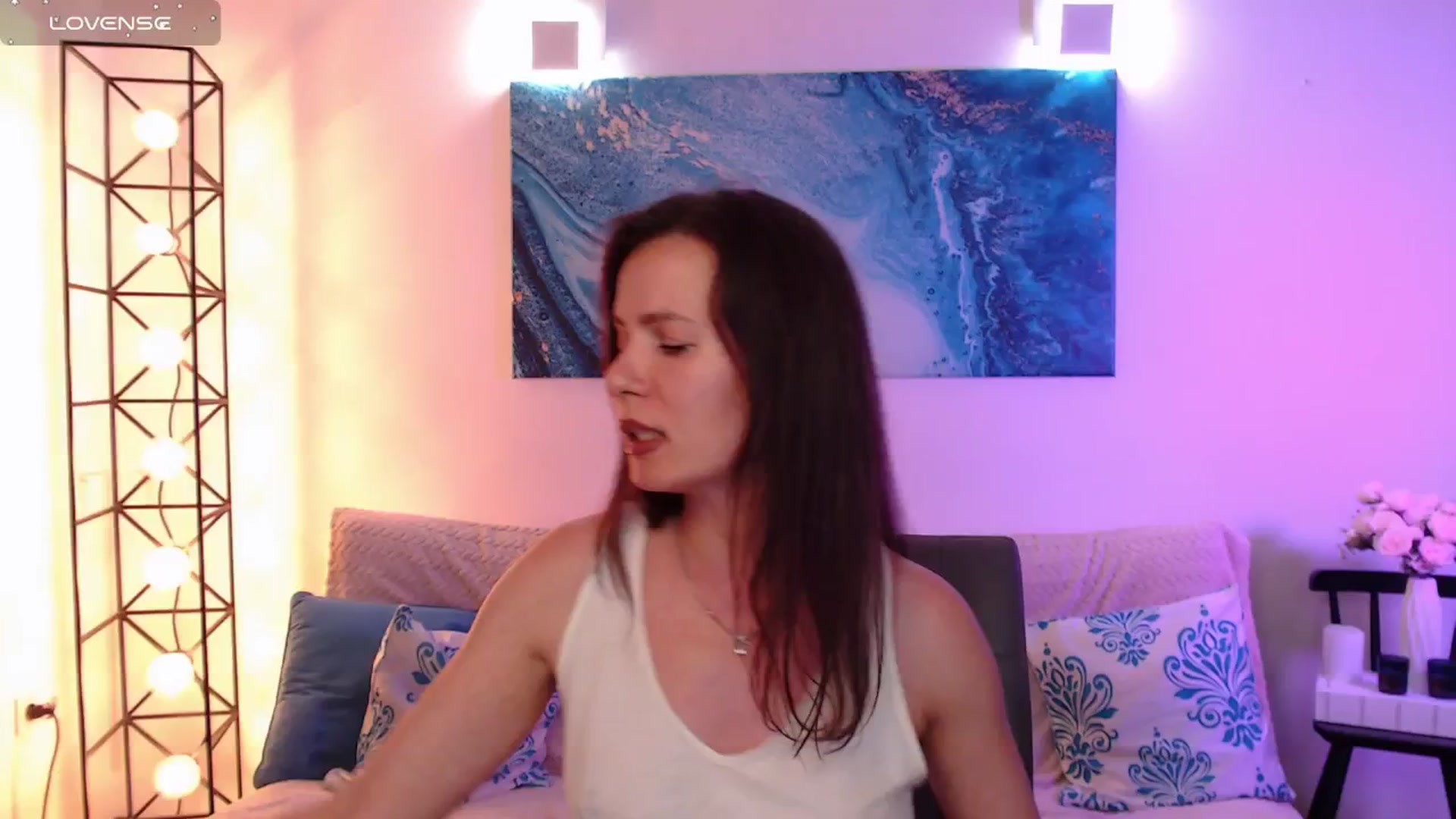 Gallery image thumbnail from Diana_Wow's myfreecams stream on, 07/06/2025, 11:49 image 15 of 20