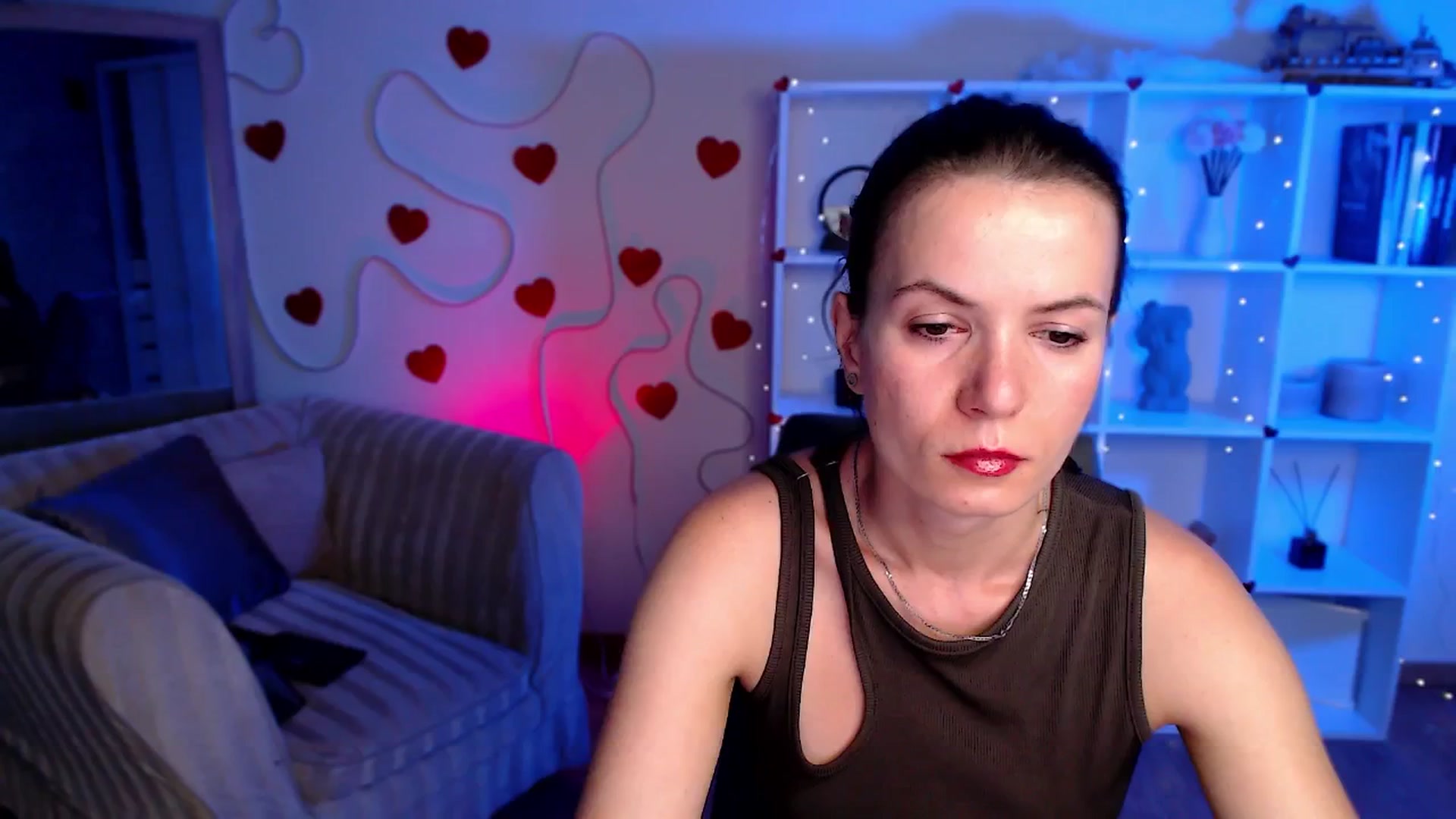 Gallery image thumbnail from Diana_Wow's myfreecams stream on, 08/15/2025, 09:09 image 3 of 20