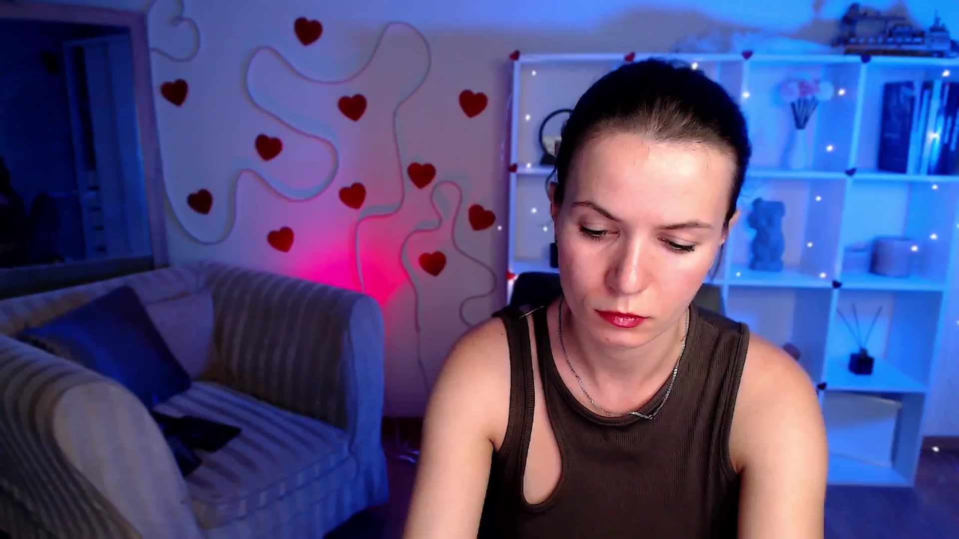 Gallery image thumbnail from Diana_Wow's myfreecams stream on, 08/15/2025, 09:09 image 5 of 20