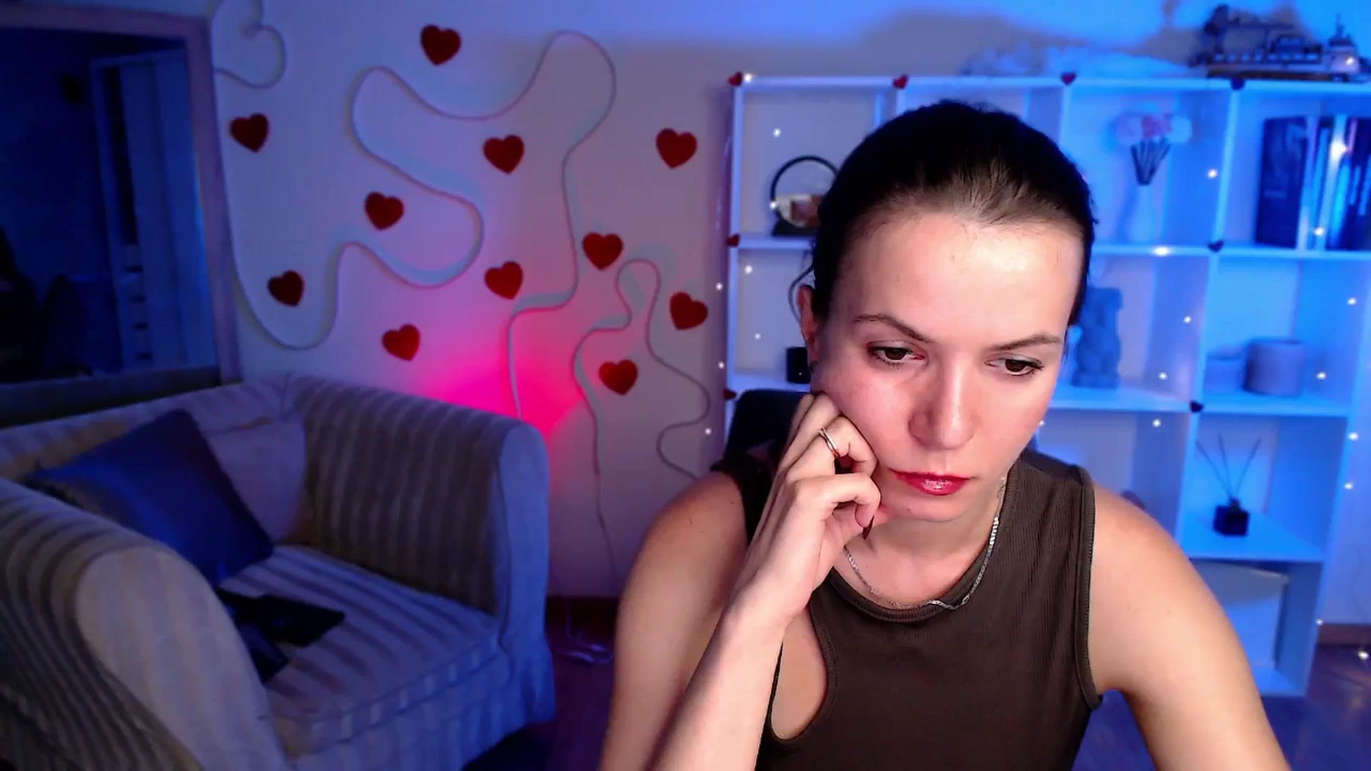 Gallery image thumbnail from Diana_Wow's myfreecams stream on, 08/15/2025, 09:09 image 4 of 20