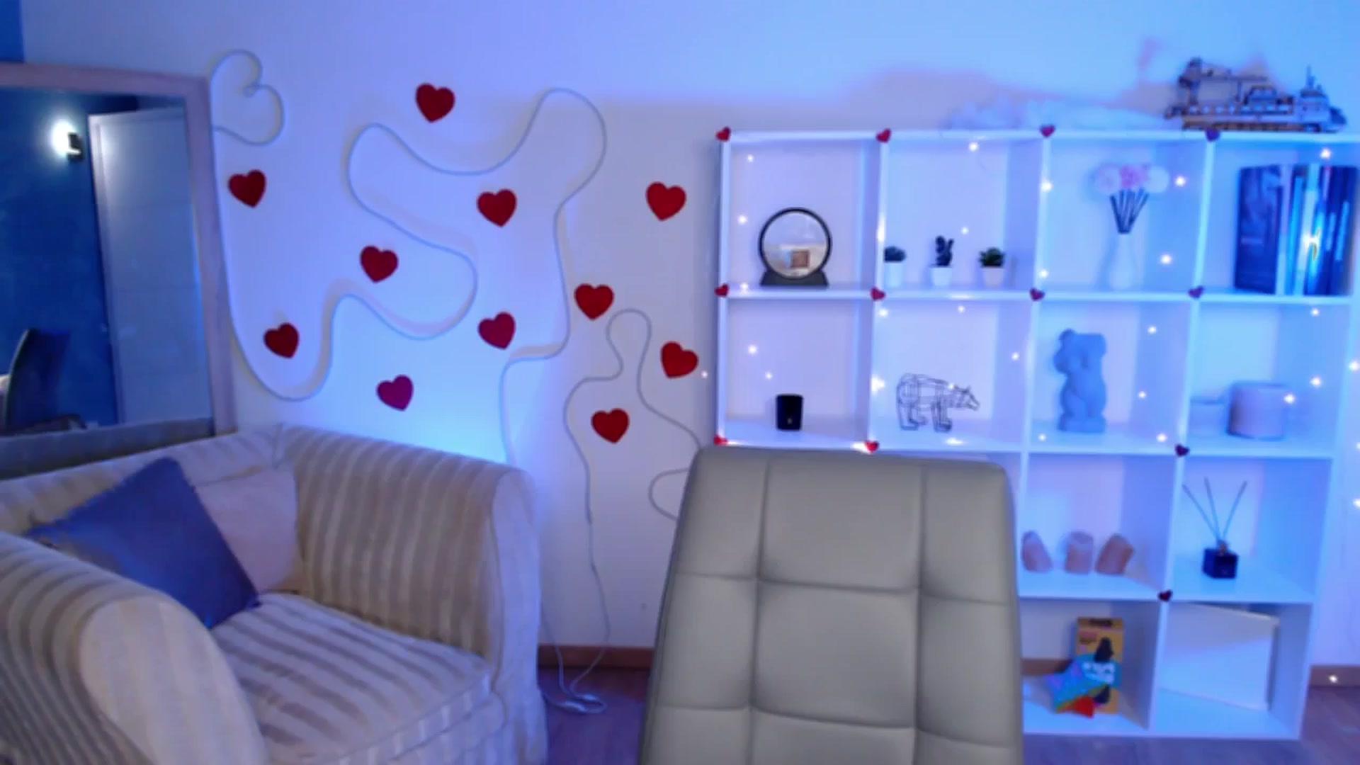 Gallery image thumbnail from Diana_Wow's myfreecams stream on, 08/17/2025, 09:09 image 16 of 20