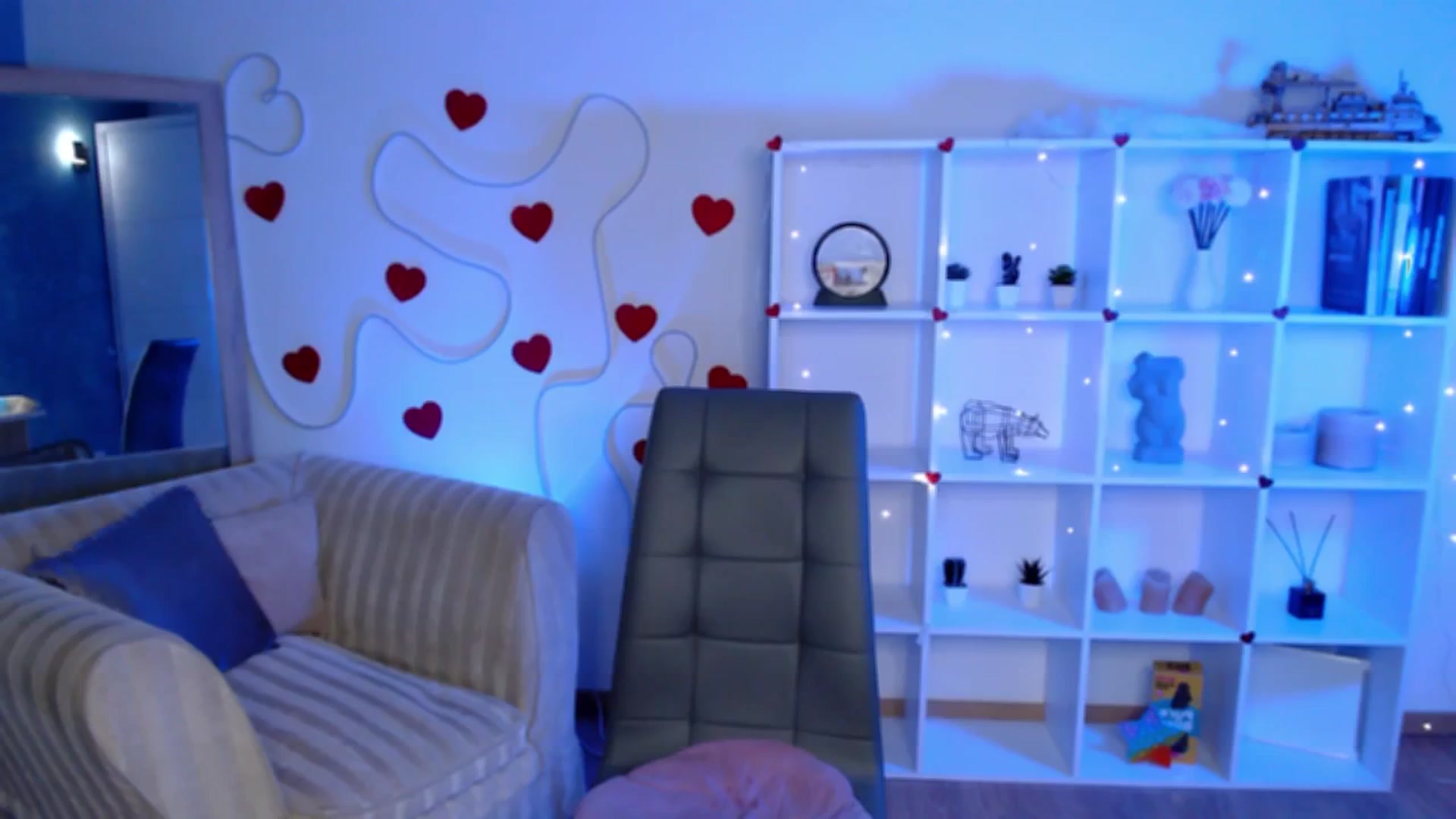 Gallery image thumbnail from Diana_Wow's myfreecams stream on, 08/17/2025, 11:14 image 14 of 20