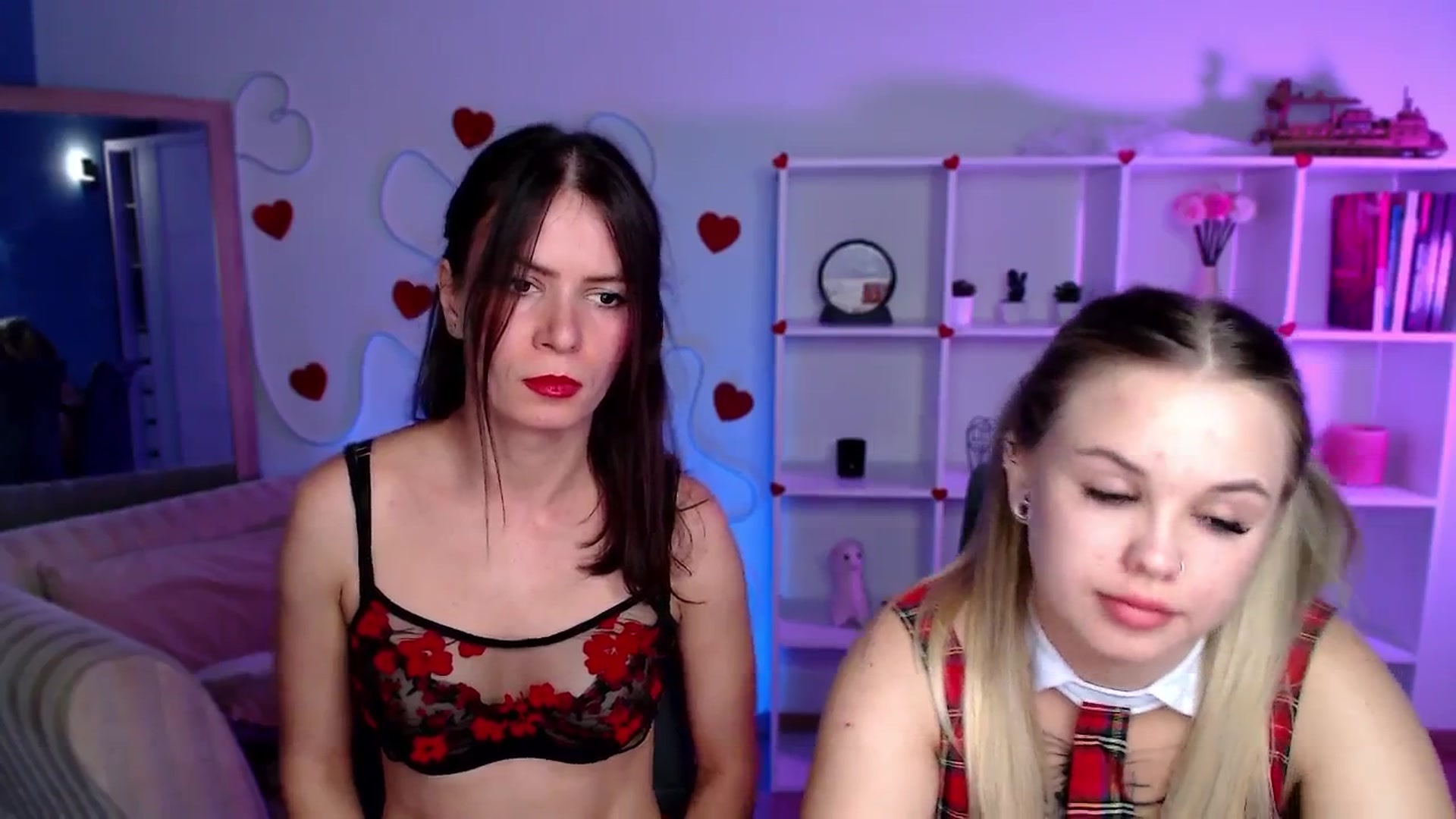 Gallery image thumbnail from Diana_Wow's myfreecams stream on, 08/20/2025, 11:16 image 6 of 20