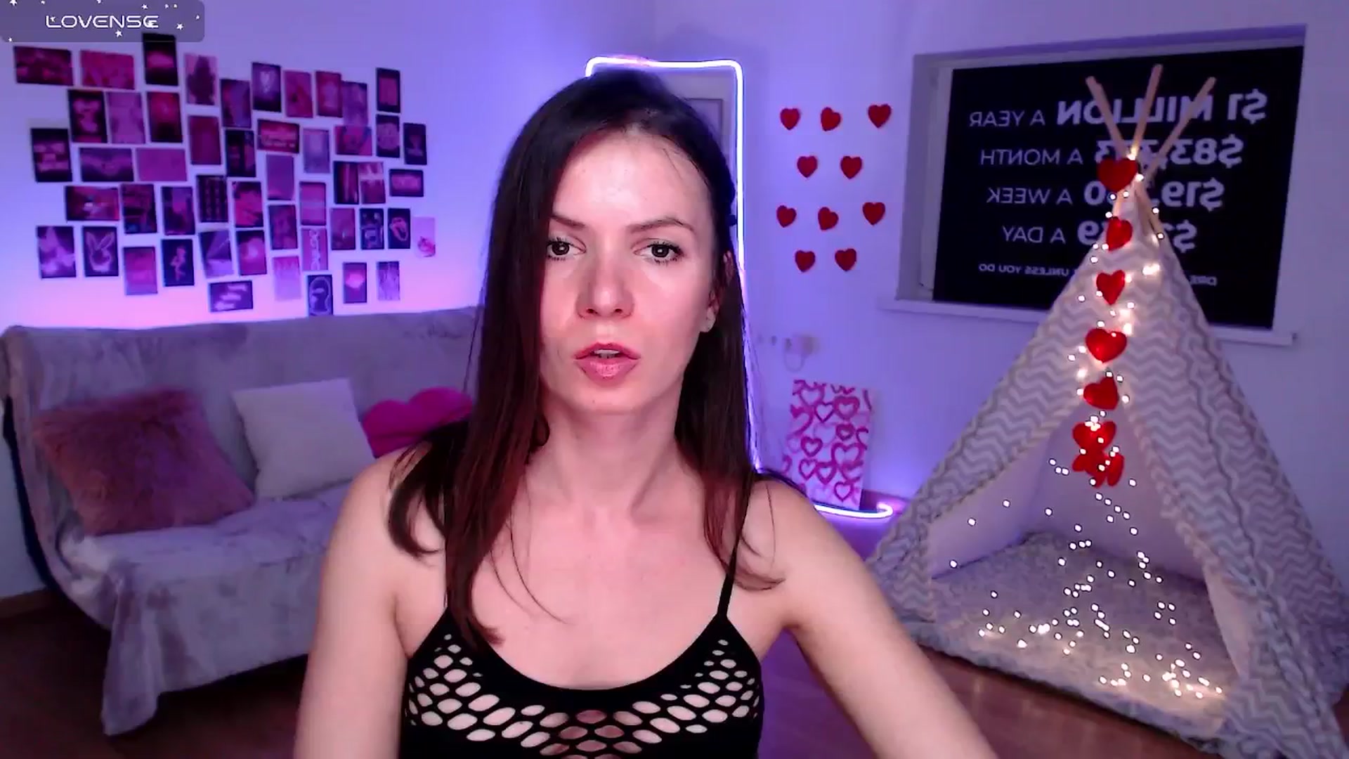 Gallery image thumbnail from Diana_Wow's myfreecams stream on, 08/21/2025, 10:47 image 13 of 20