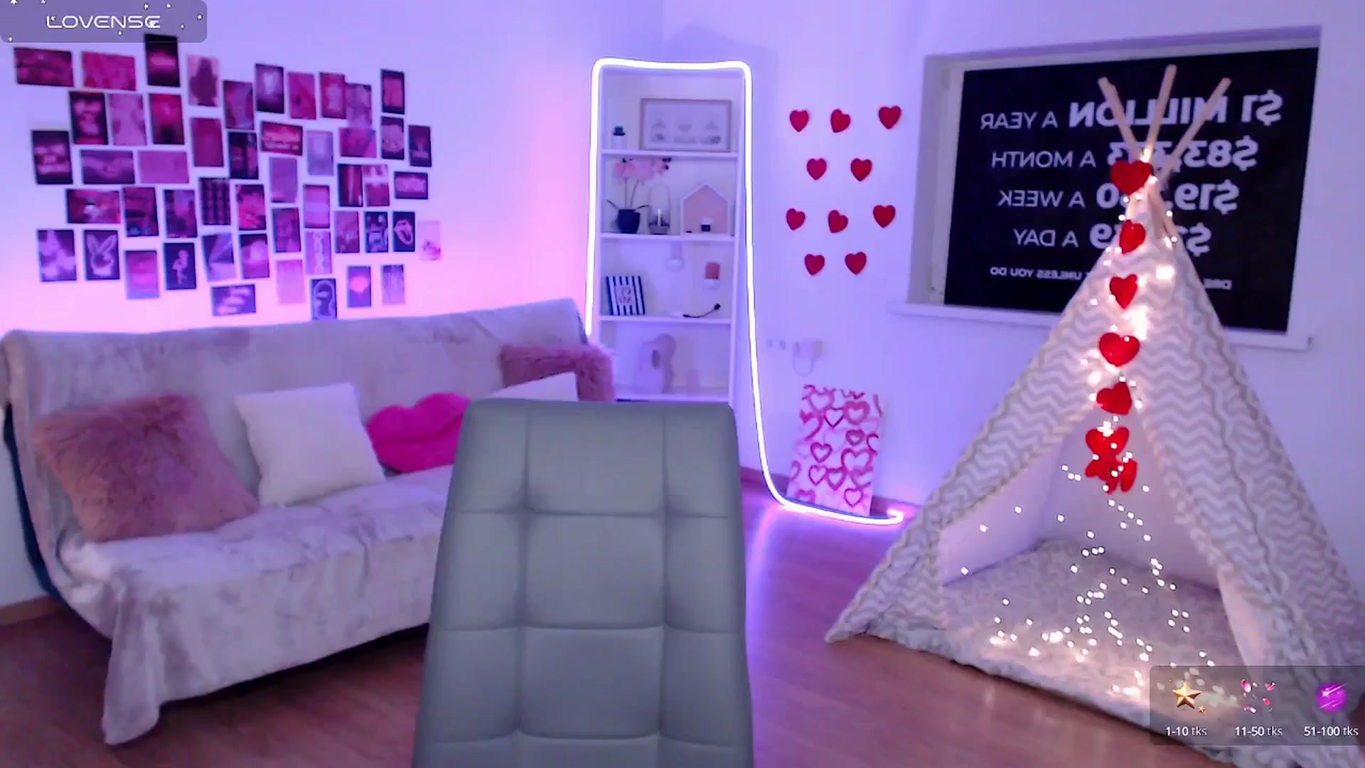 Gallery image thumbnail from Diana_Wow's myfreecams stream on, 08/21/2025, 10:47 image 15 of 20