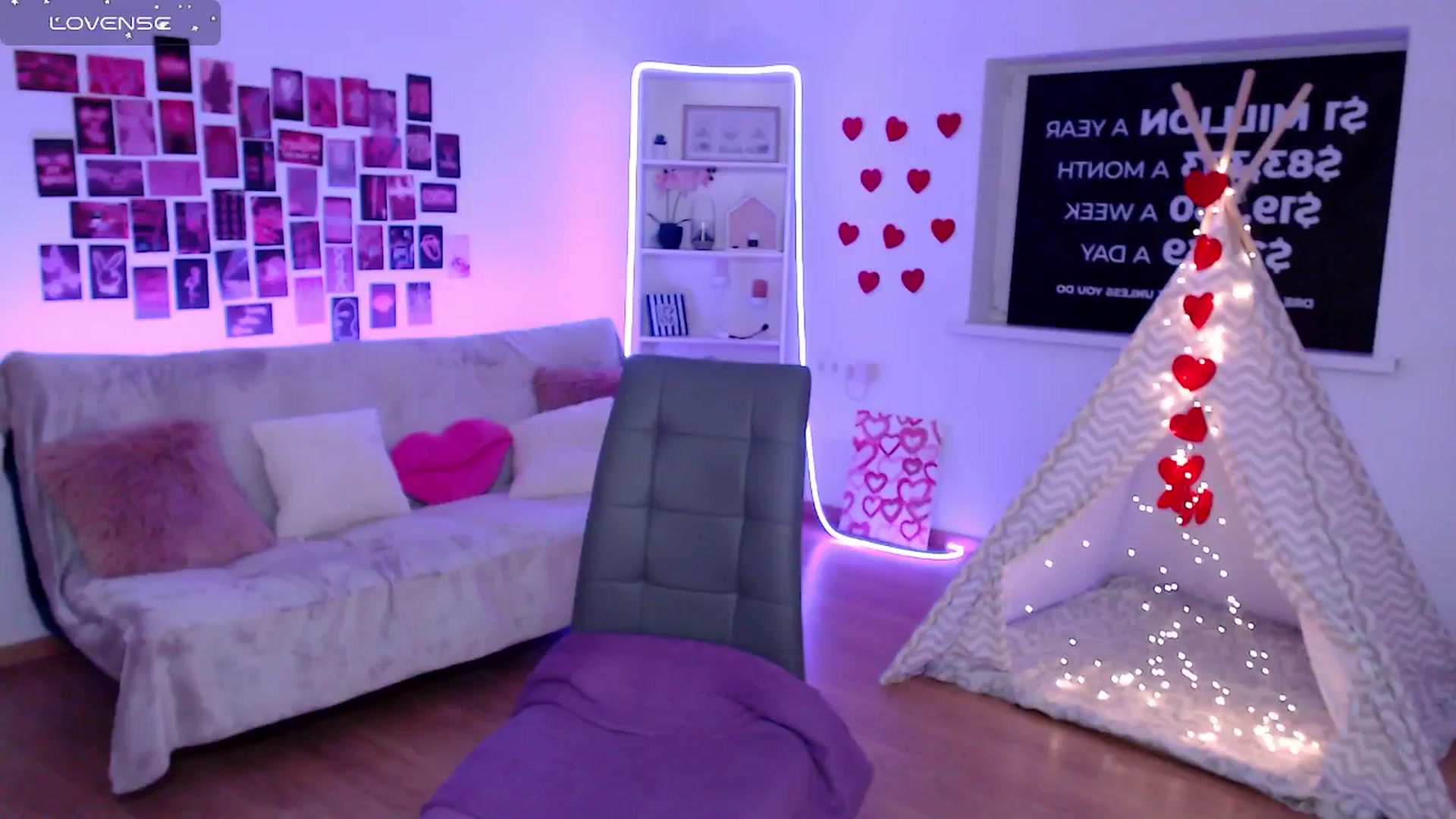 Gallery image thumbnail from Diana_Wow's myfreecams stream on, 08/21/2025, 10:47 image 17 of 20