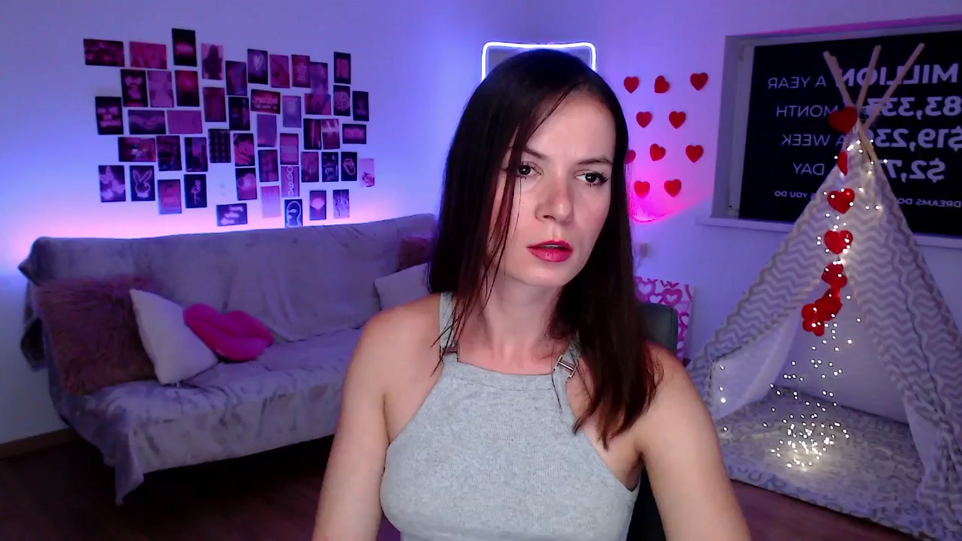 Gallery image thumbnail from Diana_Wow's myfreecams stream on, 09/03/2025, 10:01 image 7 of 20