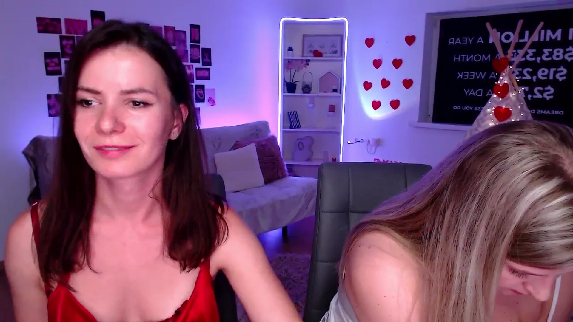 Gallery image thumbnail from Diana_Wow's myfreecams stream on, 09/07/2025, 14:19 image 2 of 20