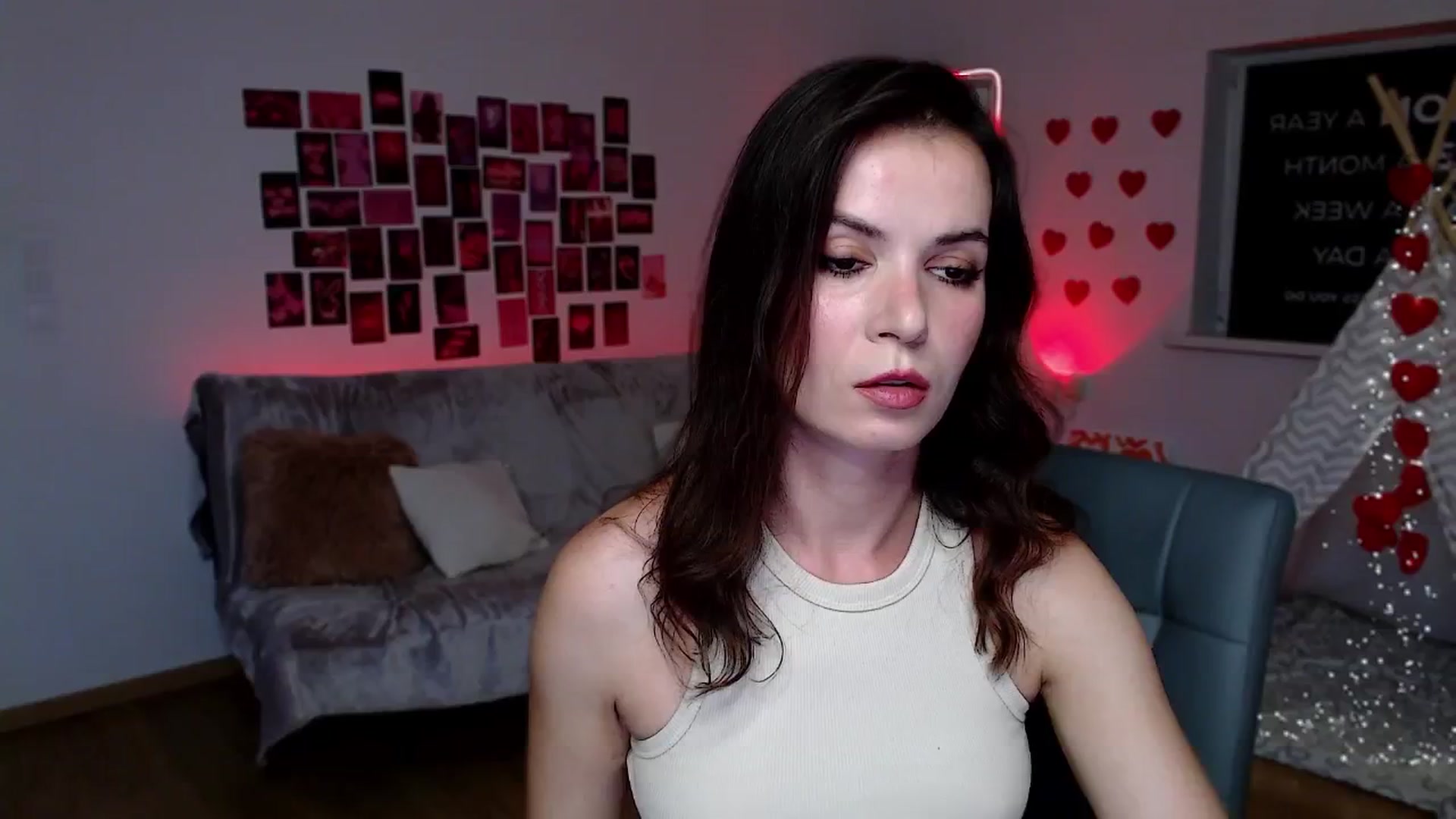 Gallery image thumbnail from Diana_Wow's myfreecams stream on, 09/10/2025, 10:54 image 7 of 20