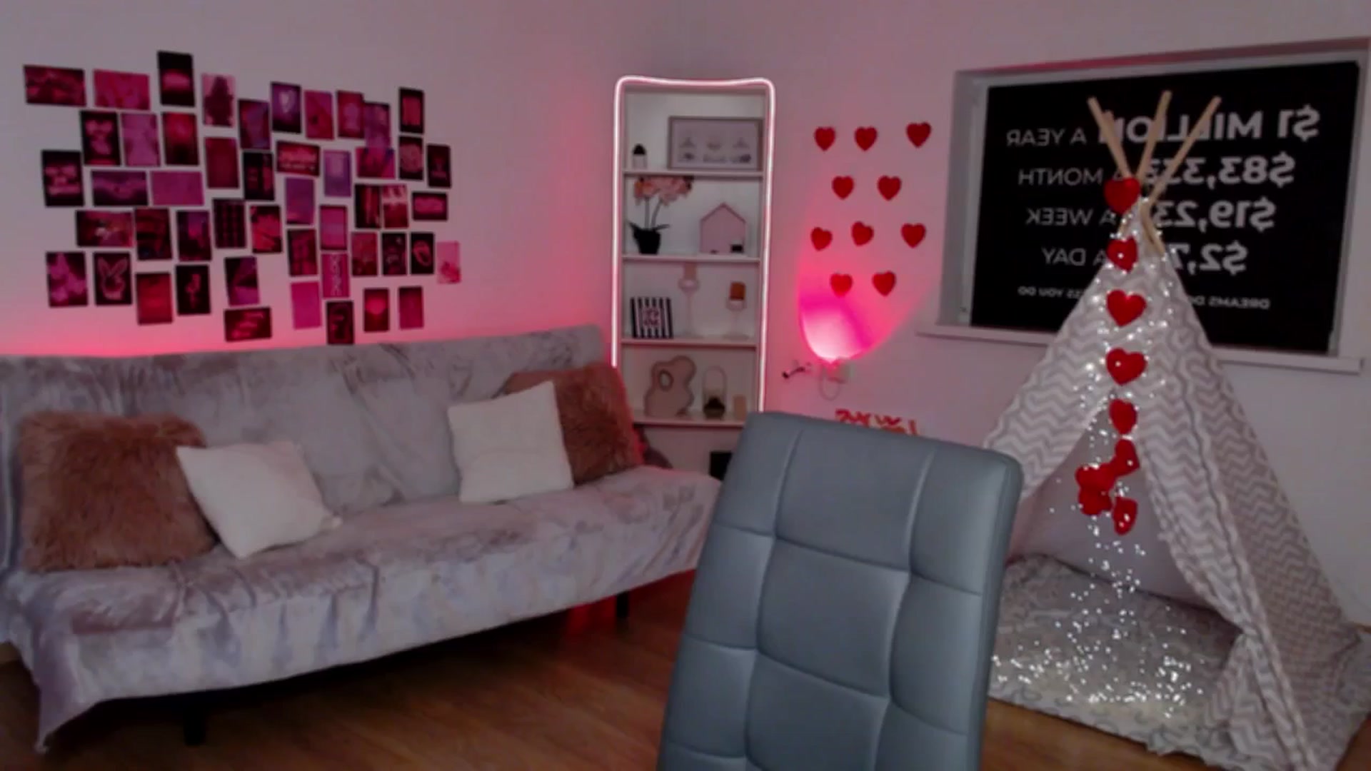 Gallery image thumbnail from Diana_Wow's myfreecams stream on, 09/10/2025, 10:54 image 8 of 20