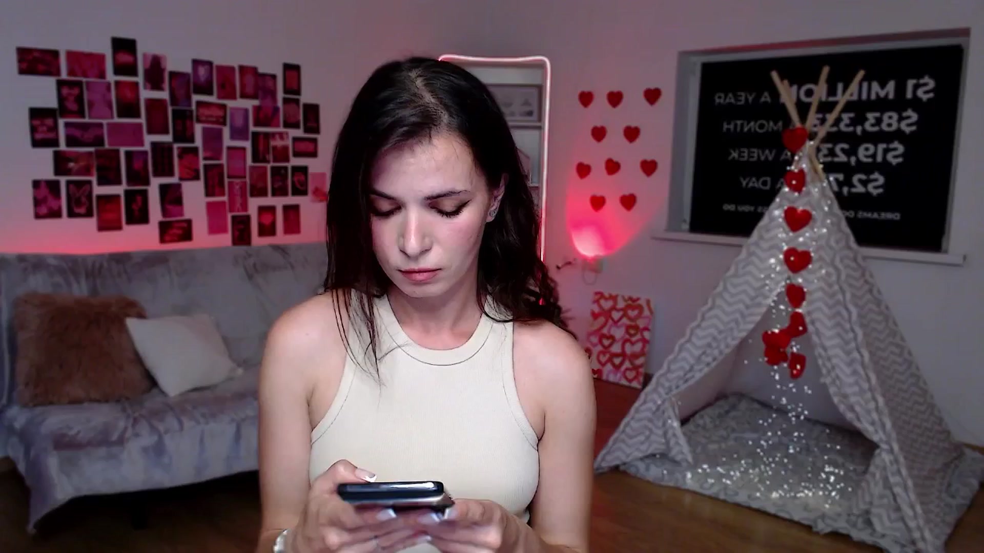 Gallery image thumbnail from Diana_Wow's myfreecams stream on, 09/10/2025, 10:54 image 17 of 20