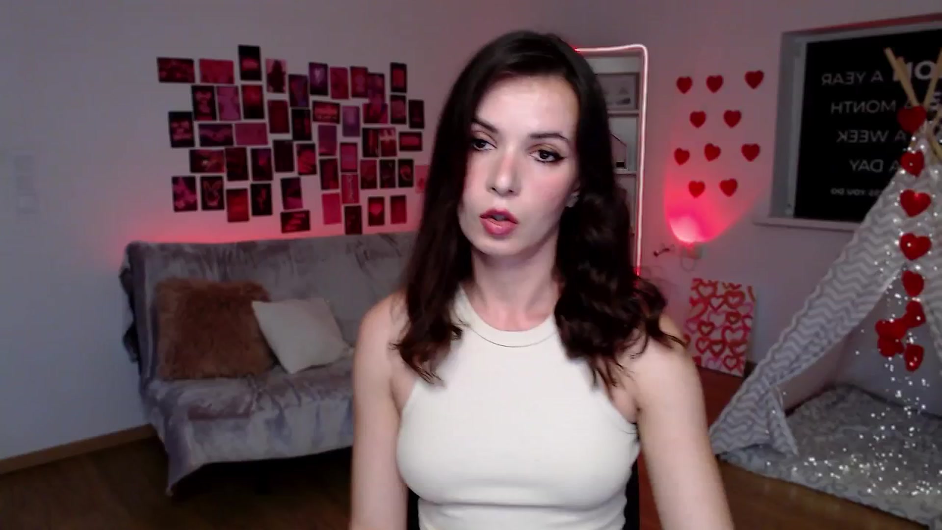 Gallery image thumbnail from Diana_Wow's myfreecams stream on, 09/10/2025, 10:54 image 3 of 20