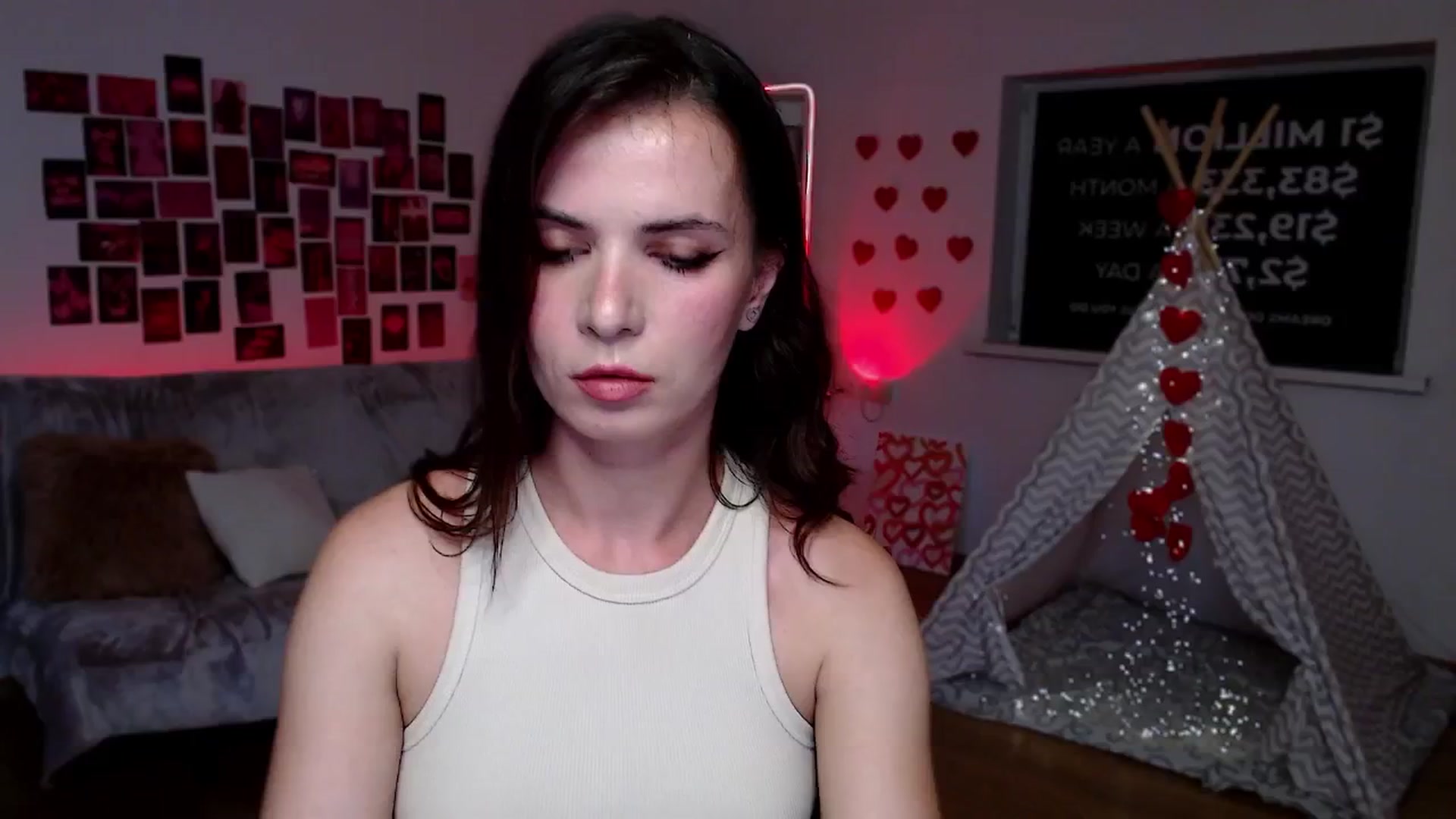 Gallery image thumbnail from Diana_Wow's myfreecams stream on, 09/10/2025, 10:54 image 15 of 20