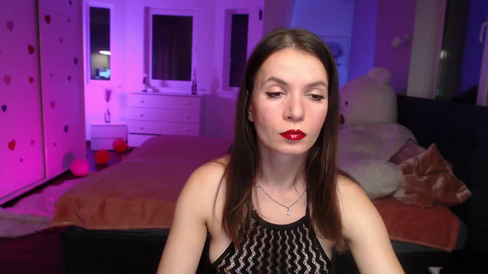 Gallery image thumbnail from Diana_Wow's myfreecams stream on, 10/17/2025, 11:01 image 3 of 20