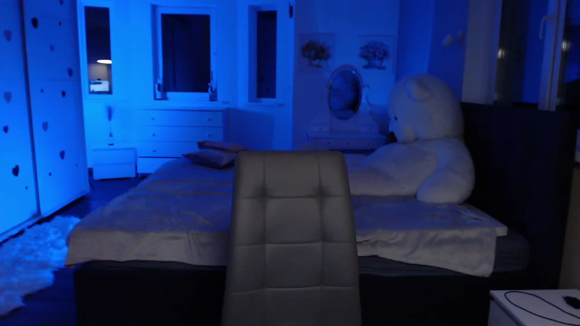 Gallery image thumbnail from Diana_Wow's myfreecams stream on, 11/27/2025, 12:18 image 15 of 20
