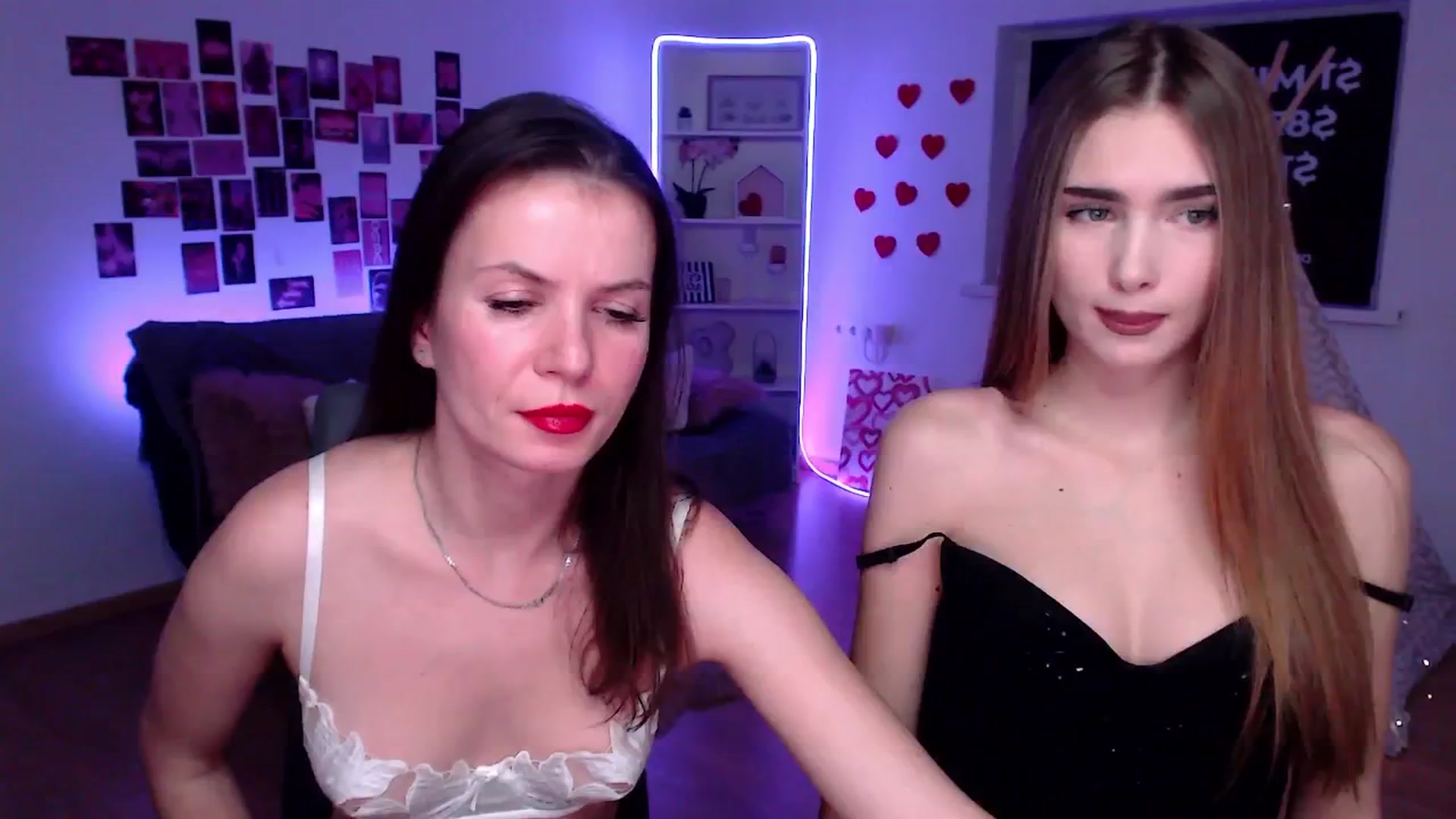 Gallery image thumbnail from Diana_Wow's myfreecams stream on, 12/09/2025, 12:40 image 2 of 20