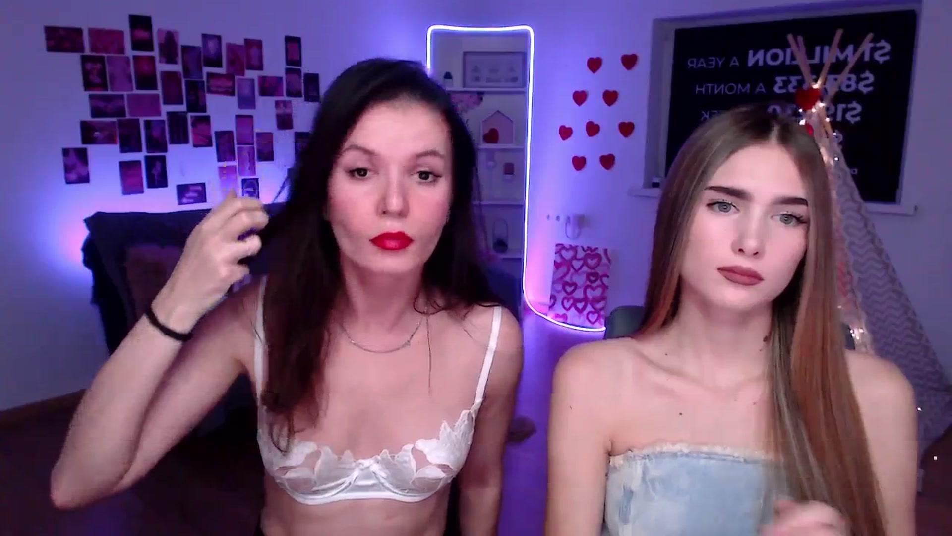 Gallery image thumbnail from Diana_Wow's myfreecams stream on, 12/09/2025, 13:30 image 20 of 20