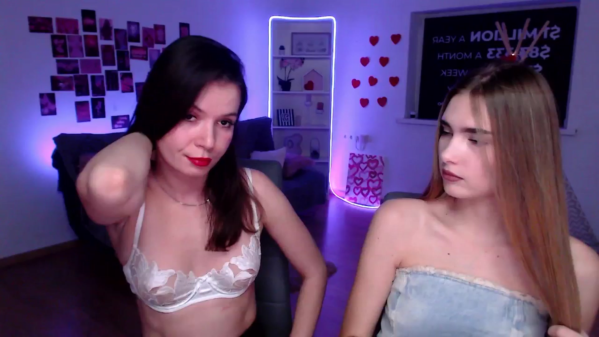 Gallery image thumbnail from Diana_Wow's myfreecams stream on, 12/09/2025, 13:30 image 18 of 20
