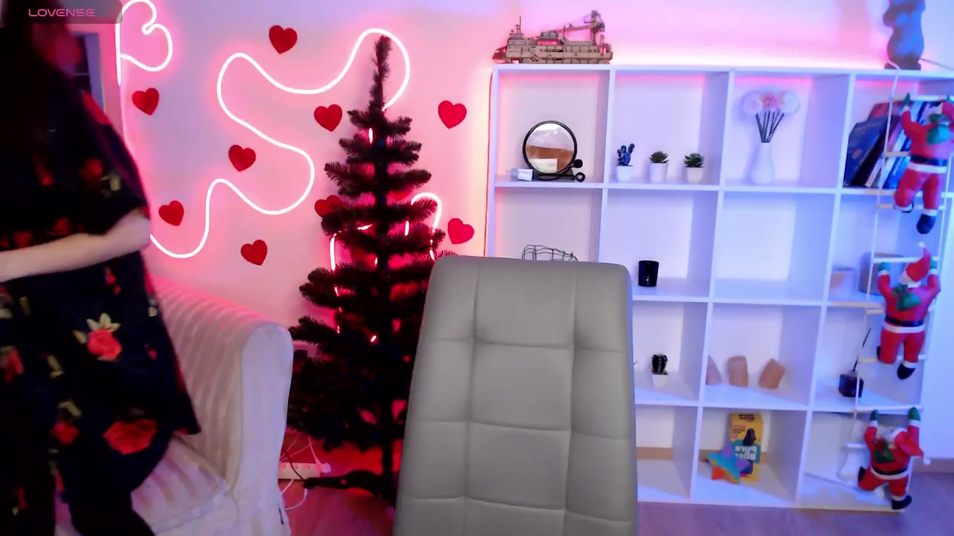 Gallery image thumbnail from Diana_Wow's myfreecams stream on, 12/10/2025, 09:41 image 13 of 20