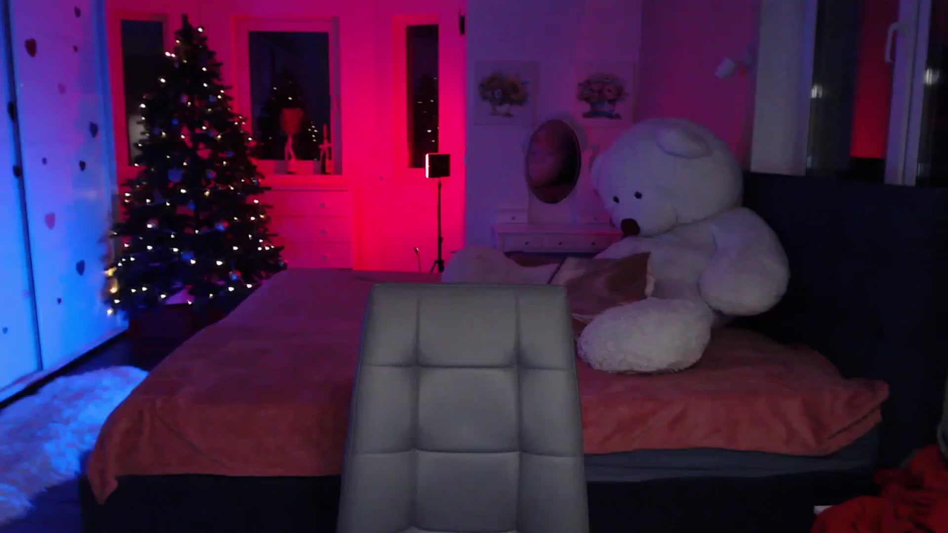 Gallery image thumbnail from Diana_Wow's myfreecams stream on, 12/13/2025, 11:51 image 12 of 20