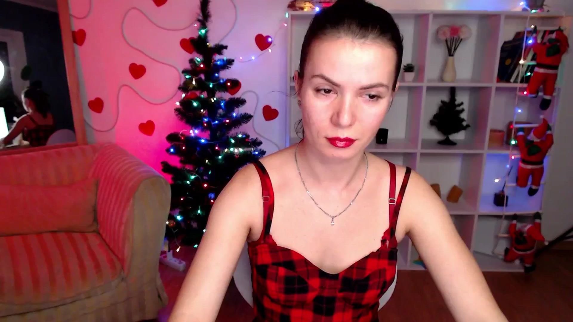 Gallery image thumbnail from Diana_Wow's myfreecams stream on, 12/17/2025, 10:36 image 3 of 20