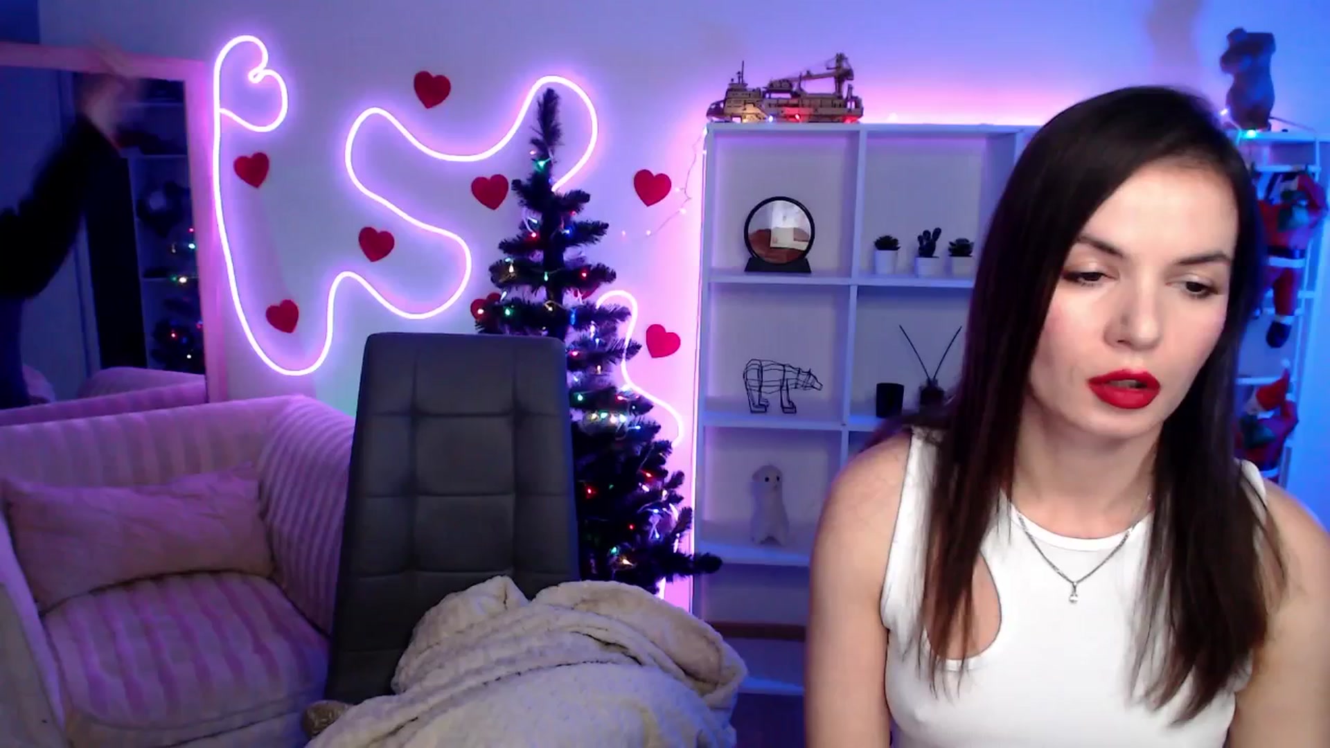 Gallery image thumbnail from Diana_Wow's myfreecams stream on, 01/14/2026, 12:24 image 13 of 20