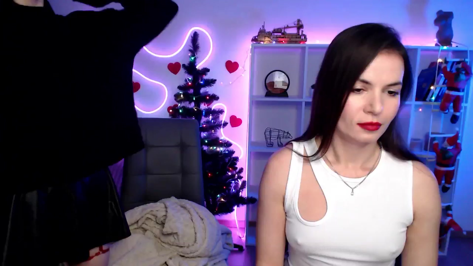 Gallery image thumbnail from Diana_Wow's myfreecams stream on, 01/14/2026, 12:24 image 14 of 20