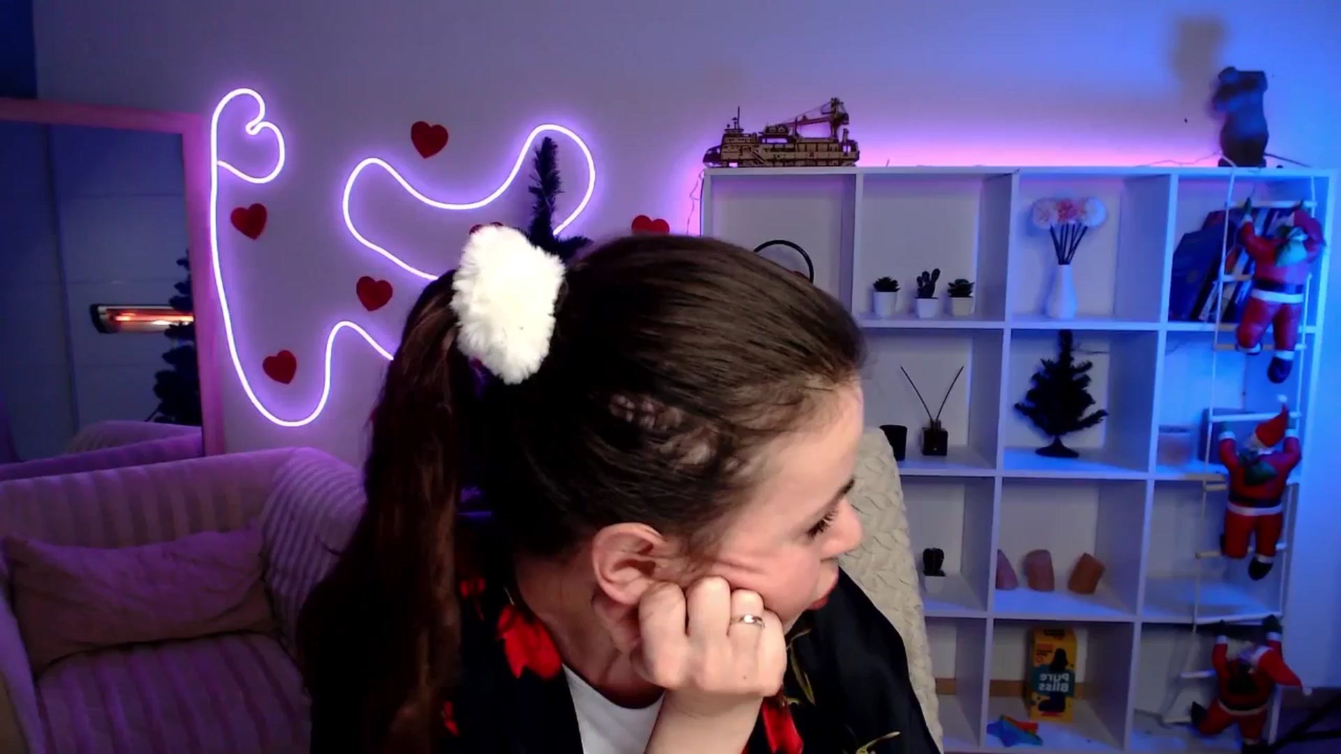 Gallery image thumbnail from Diana_Wow's myfreecams stream on, 01/17/2026, 10:52 image 1 of 20