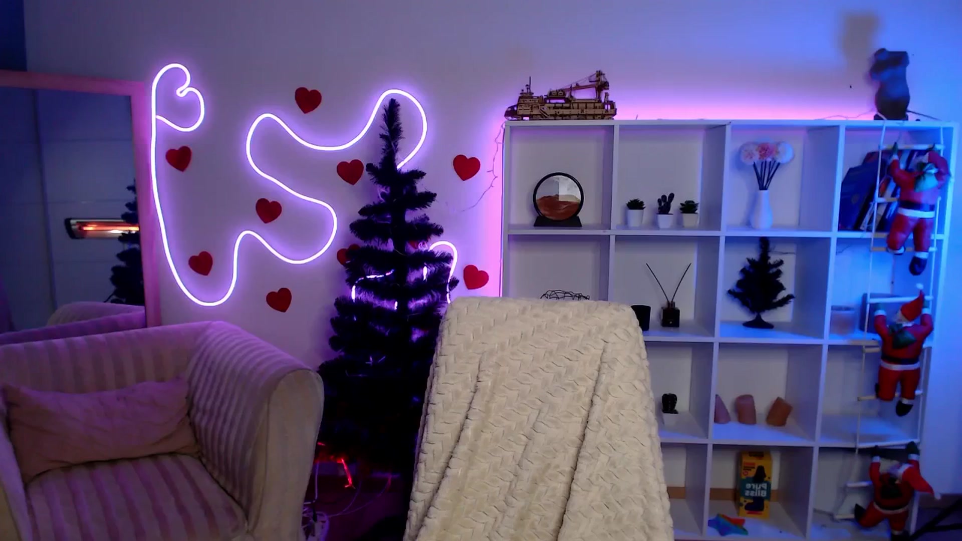 Gallery image thumbnail from Diana_Wow's myfreecams stream on, 01/17/2026, 10:52 image 5 of 20