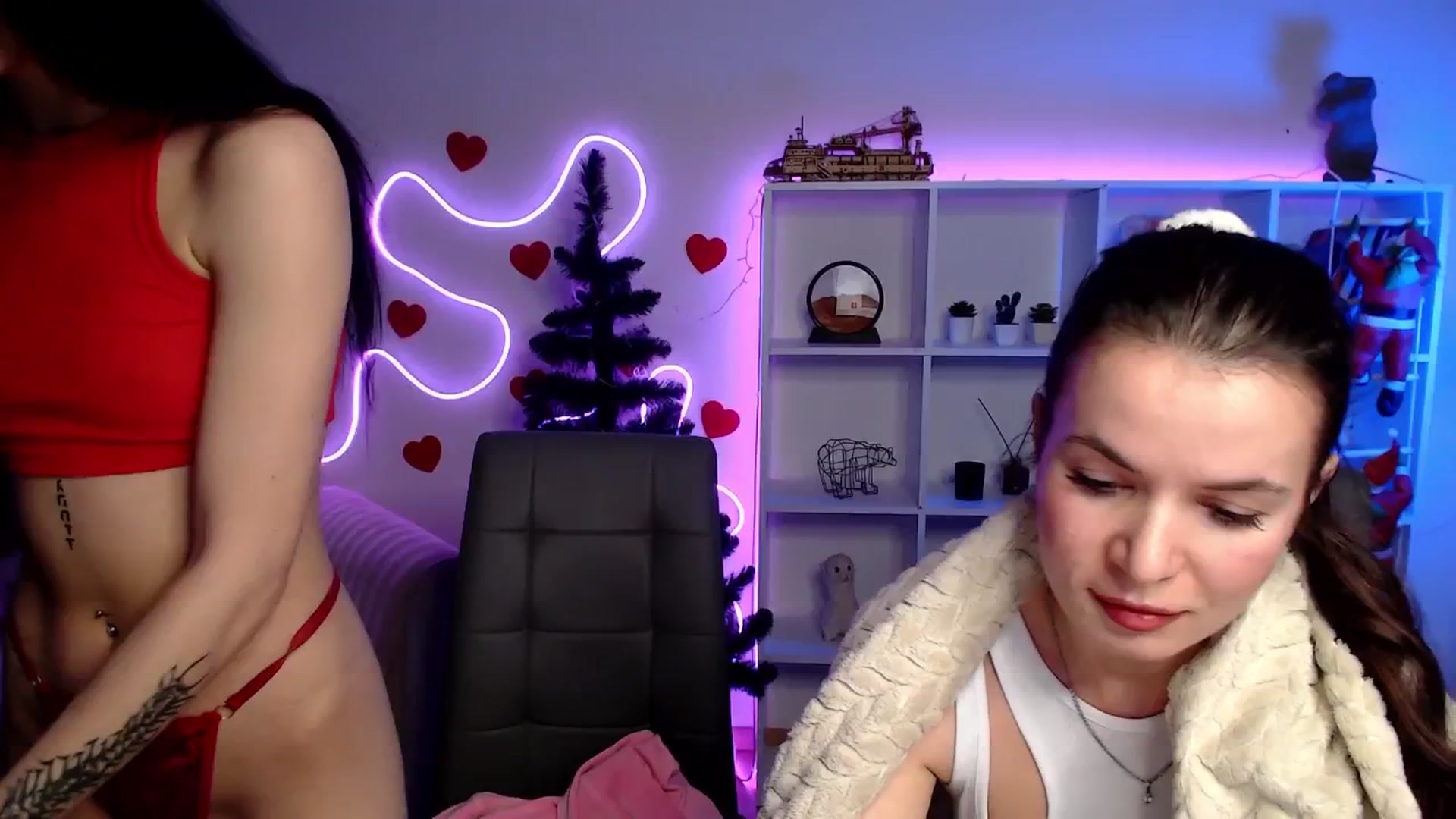 Gallery image thumbnail from Diana_Wow's myfreecams stream on, 01/17/2026, 11:50 image 17 of 20