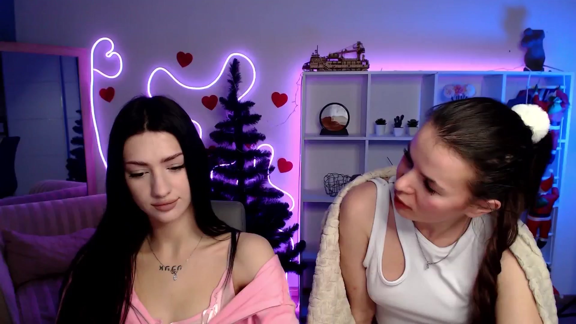 Gallery image thumbnail from Diana_Wow's myfreecams stream on, 01/17/2026, 13:07 image 19 of 20
