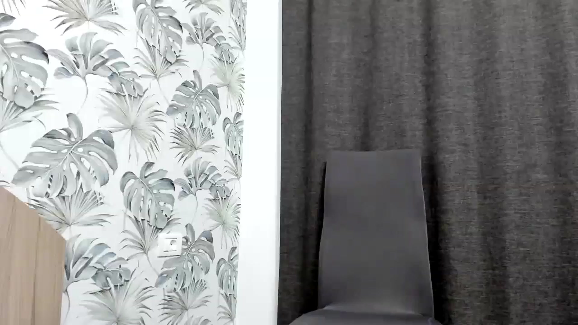 Gallery image thumbnail from Dianesimons's myfreecams stream on, 10/25/2023, 23:09 image 10 of 20
