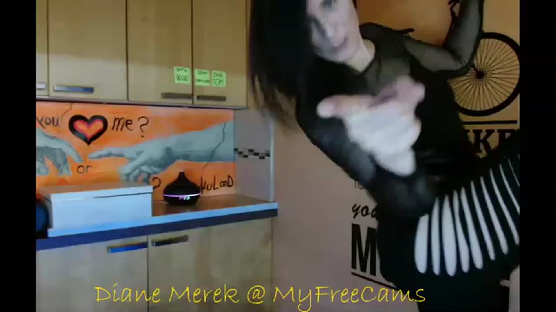 Gallery image thumbnail from DianneMerek's myfreecams stream on, 11/17/2022, 11:08 image 19 of 20