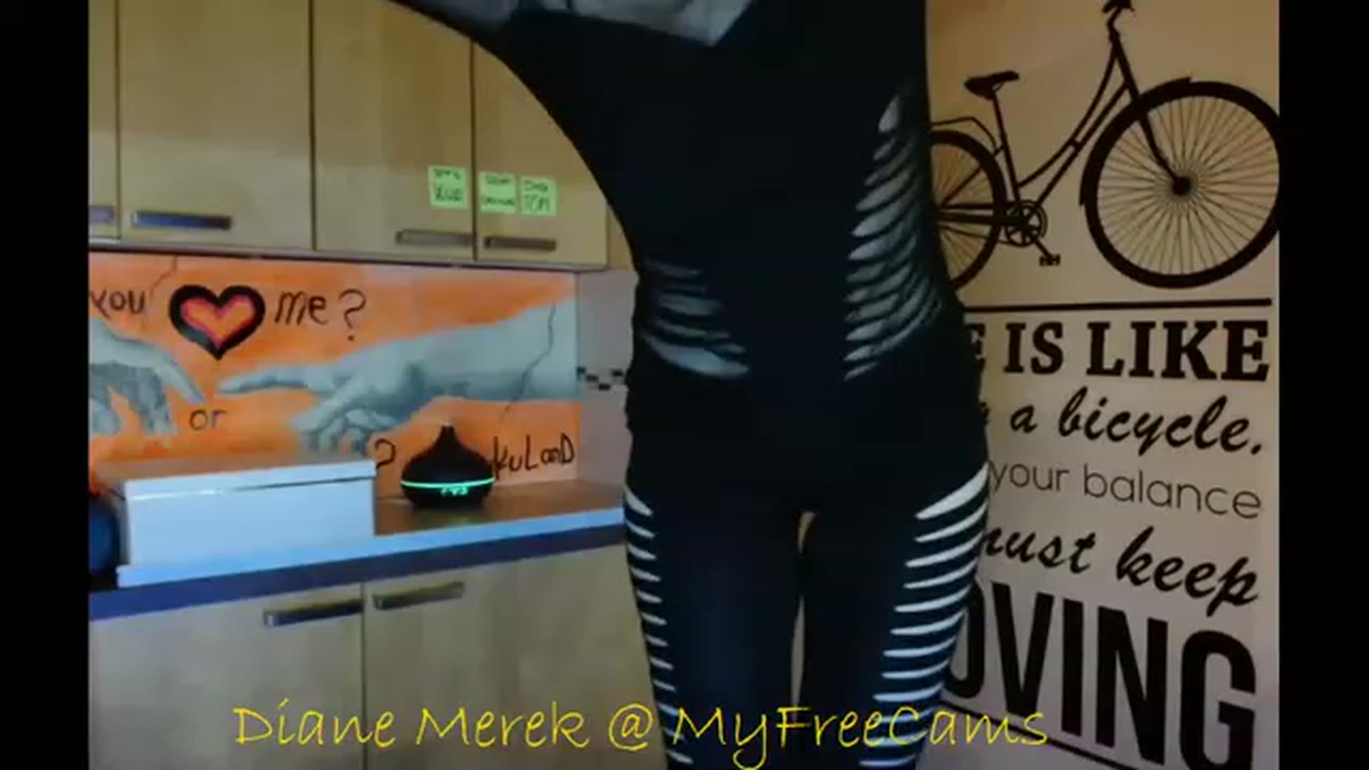 Gallery image thumbnail from DianneMerek's myfreecams stream on, 11/17/2022, 11:54 image 5 of 20