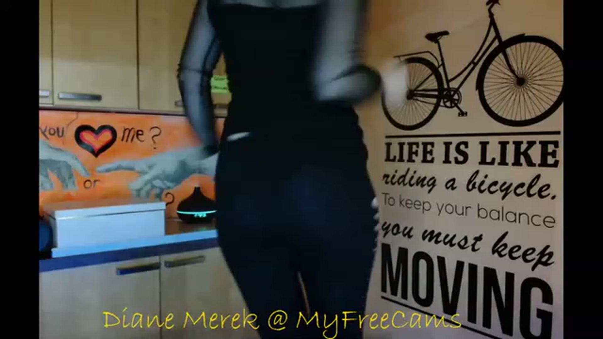Gallery image thumbnail from DianneMerek's myfreecams stream on, 11/17/2022, 11:54 image 17 of 20