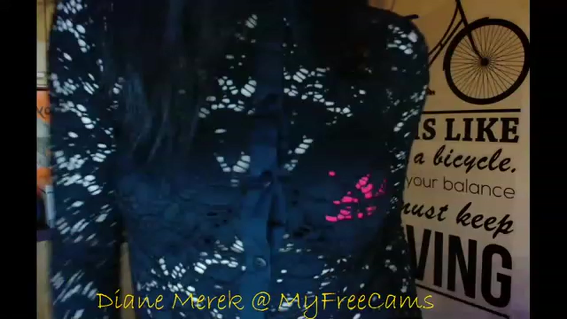 Gallery image thumbnail from DianneMerek's myfreecams stream on, 11/18/2022, 11:20 image 9 of 20