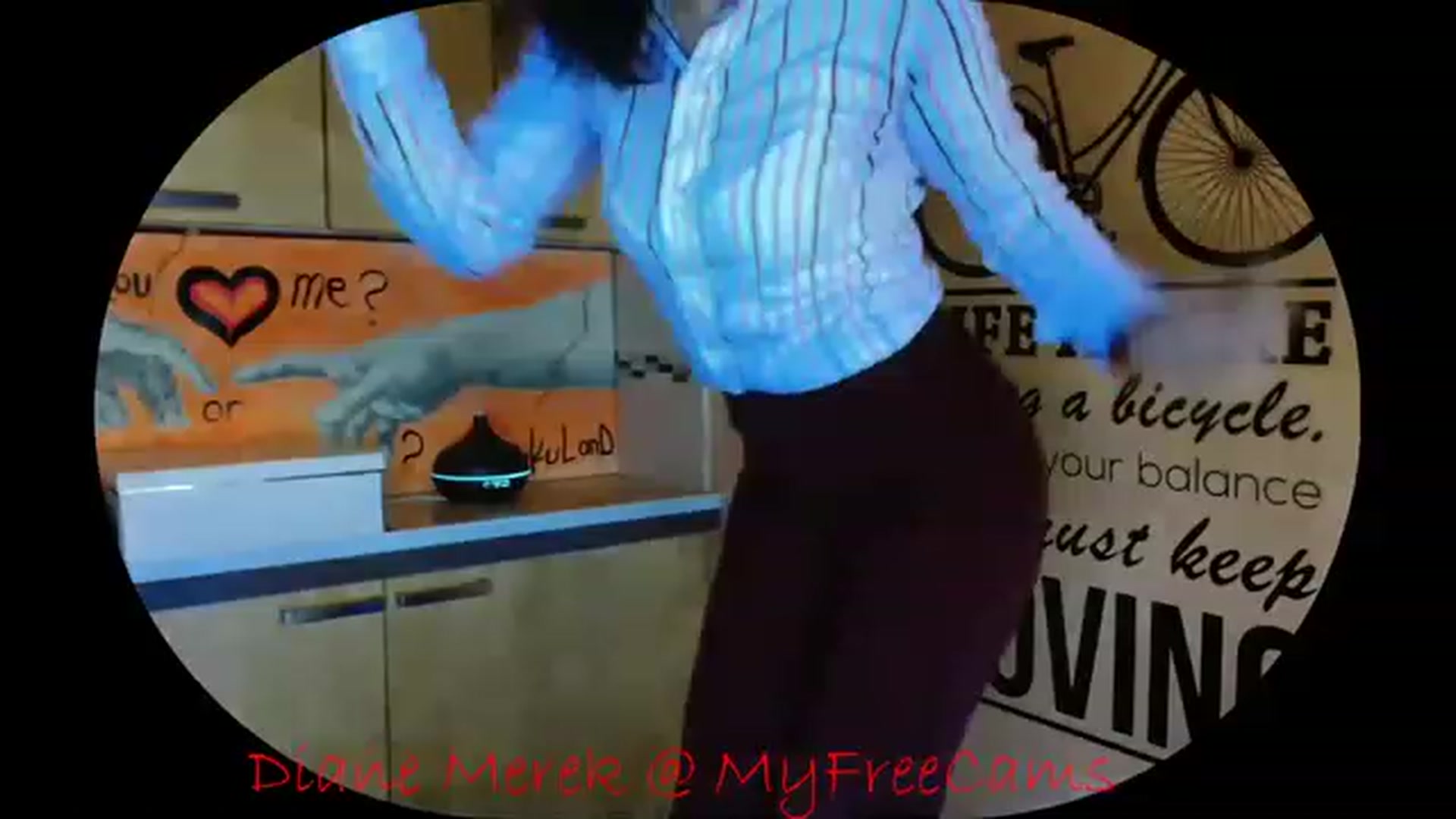 Gallery image thumbnail from DianneMerek's myfreecams stream on, 11/19/2022, 08:26 image 9 of 20