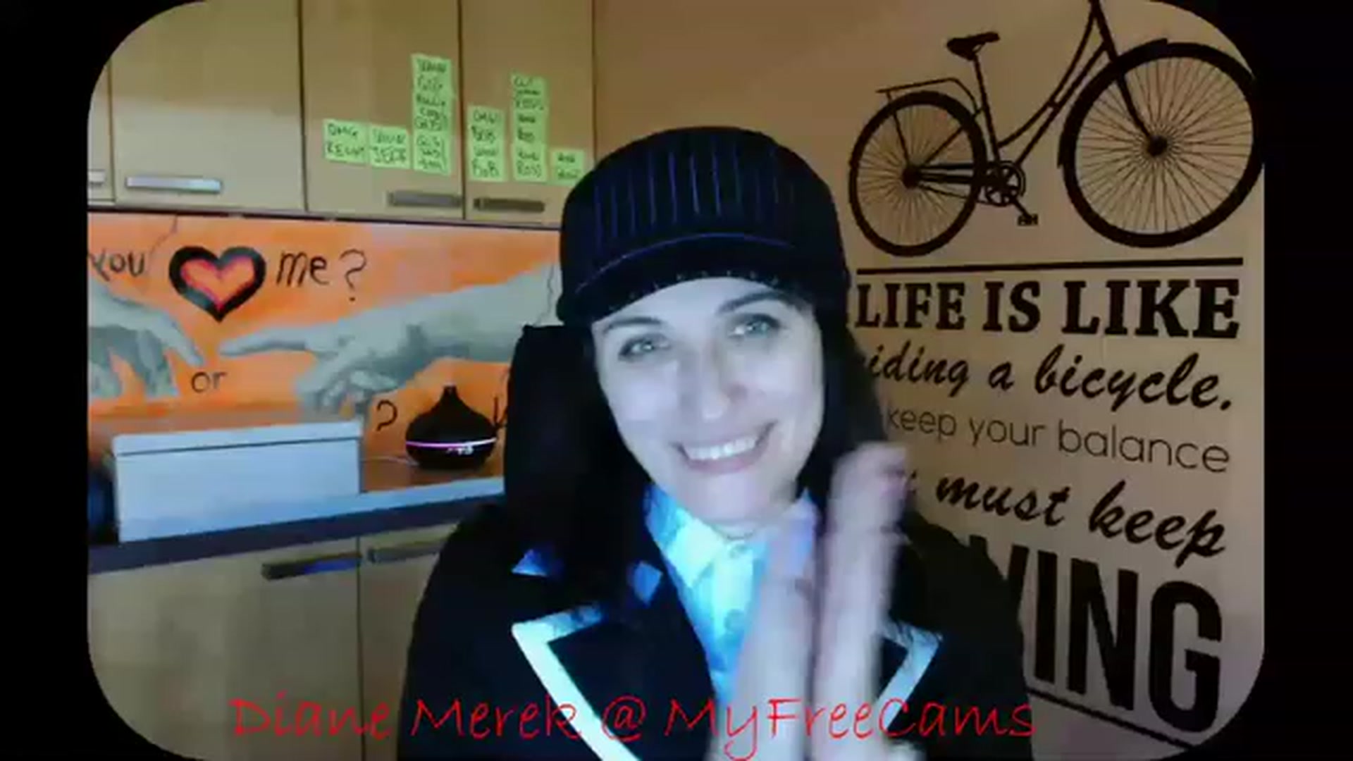 Gallery image thumbnail from DianneMerek's myfreecams stream on, 11/21/2022, 05:09 image 18 of 20