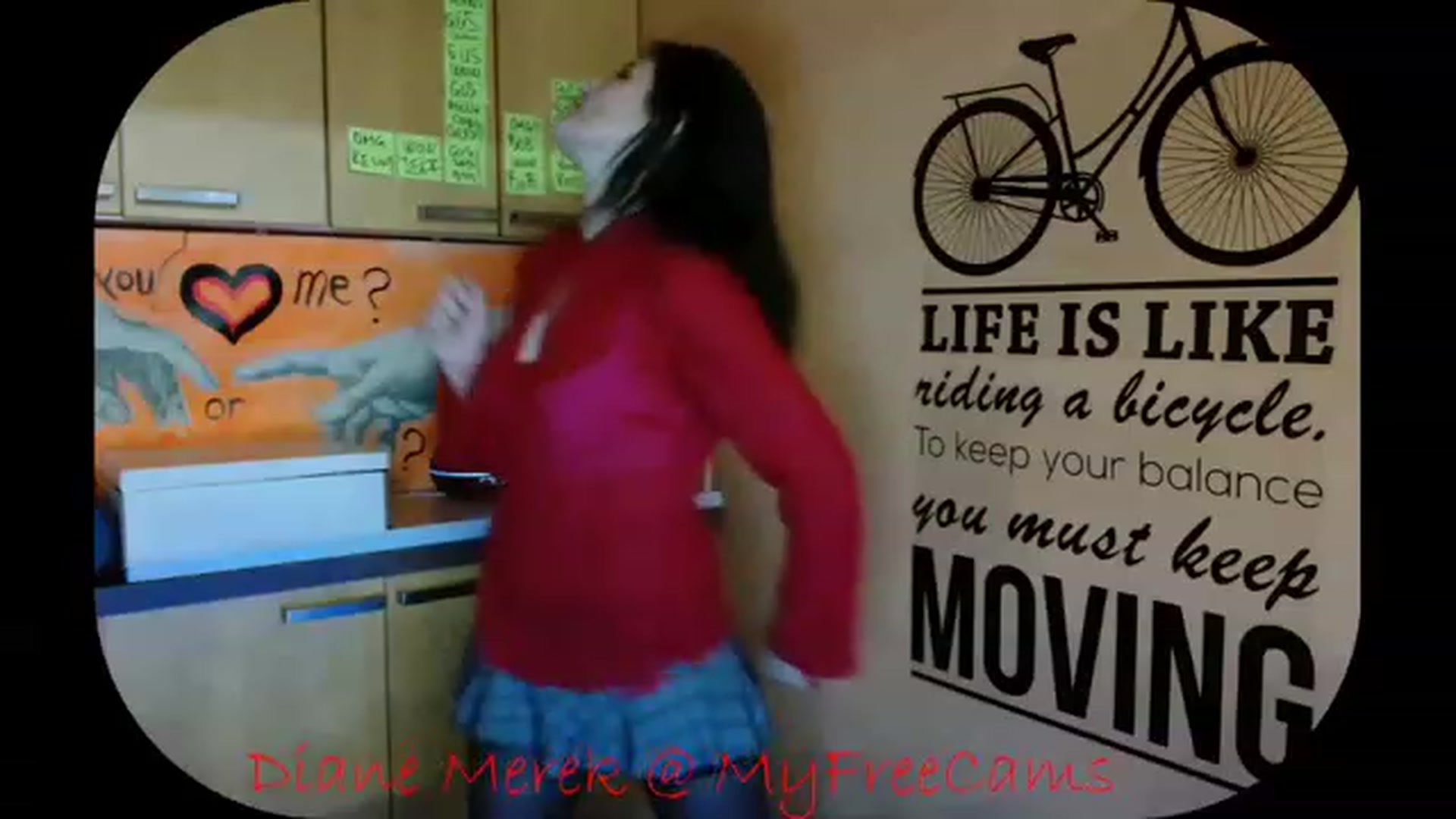 Gallery image thumbnail from DianneMerek's myfreecams stream on, 11/22/2022, 04:26 image 17 of 20