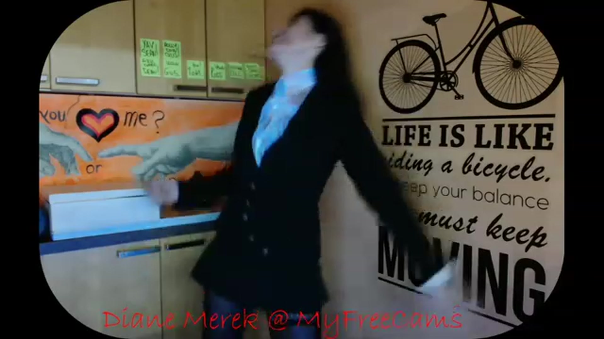 Gallery image thumbnail from DianneMerek's myfreecams stream on, 11/23/2022, 07:54 image 7 of 20