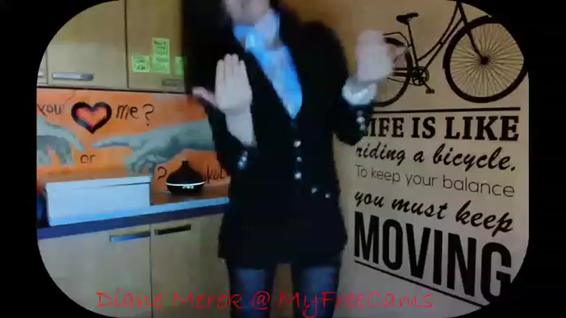 Gallery image thumbnail from DianneMerek's myfreecams stream on, 11/23/2022, 07:54 image 6 of 20