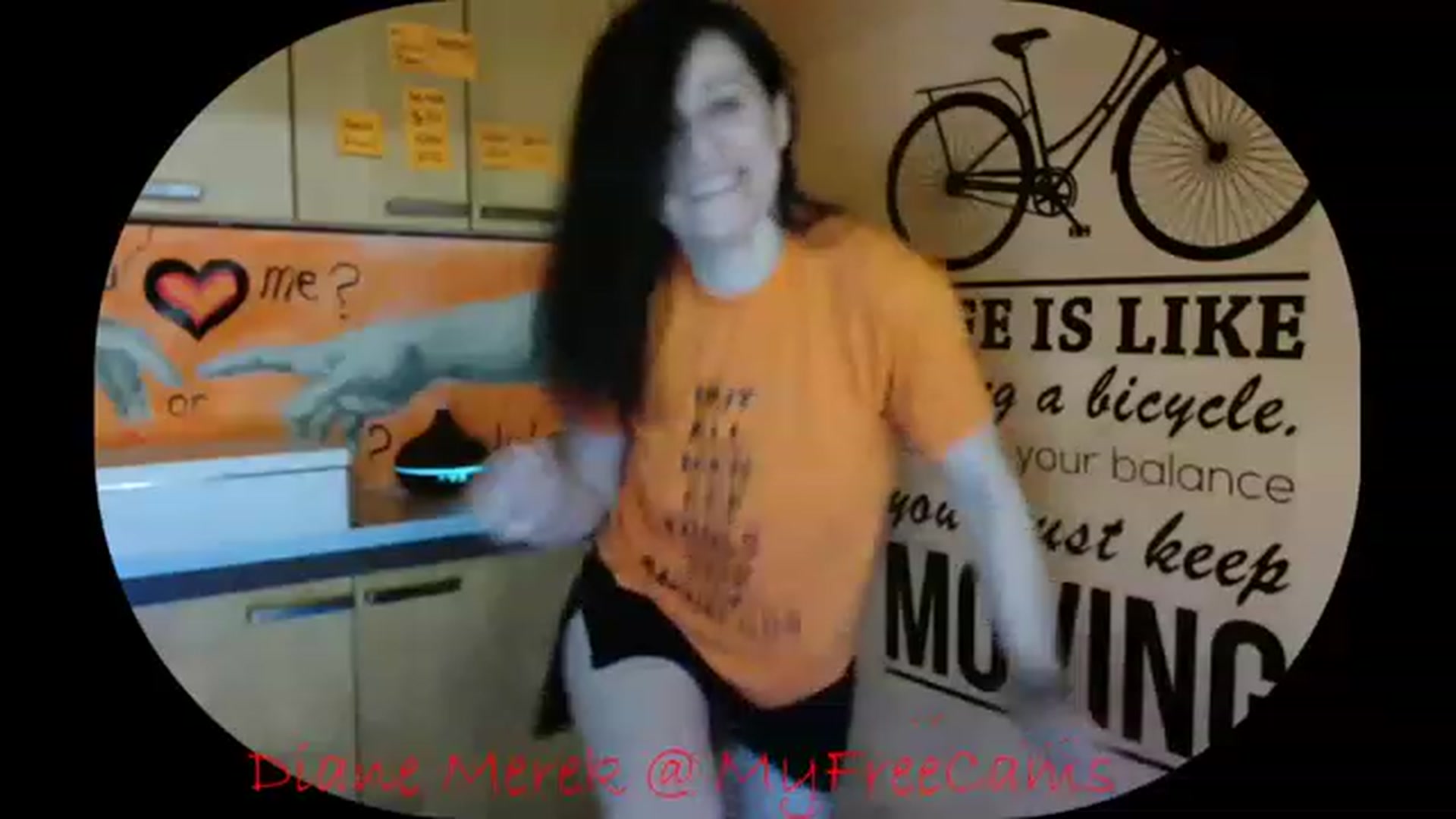 Gallery image thumbnail from DianneMerek's myfreecams stream on, 11/28/2022, 09:42 image 7 of 20