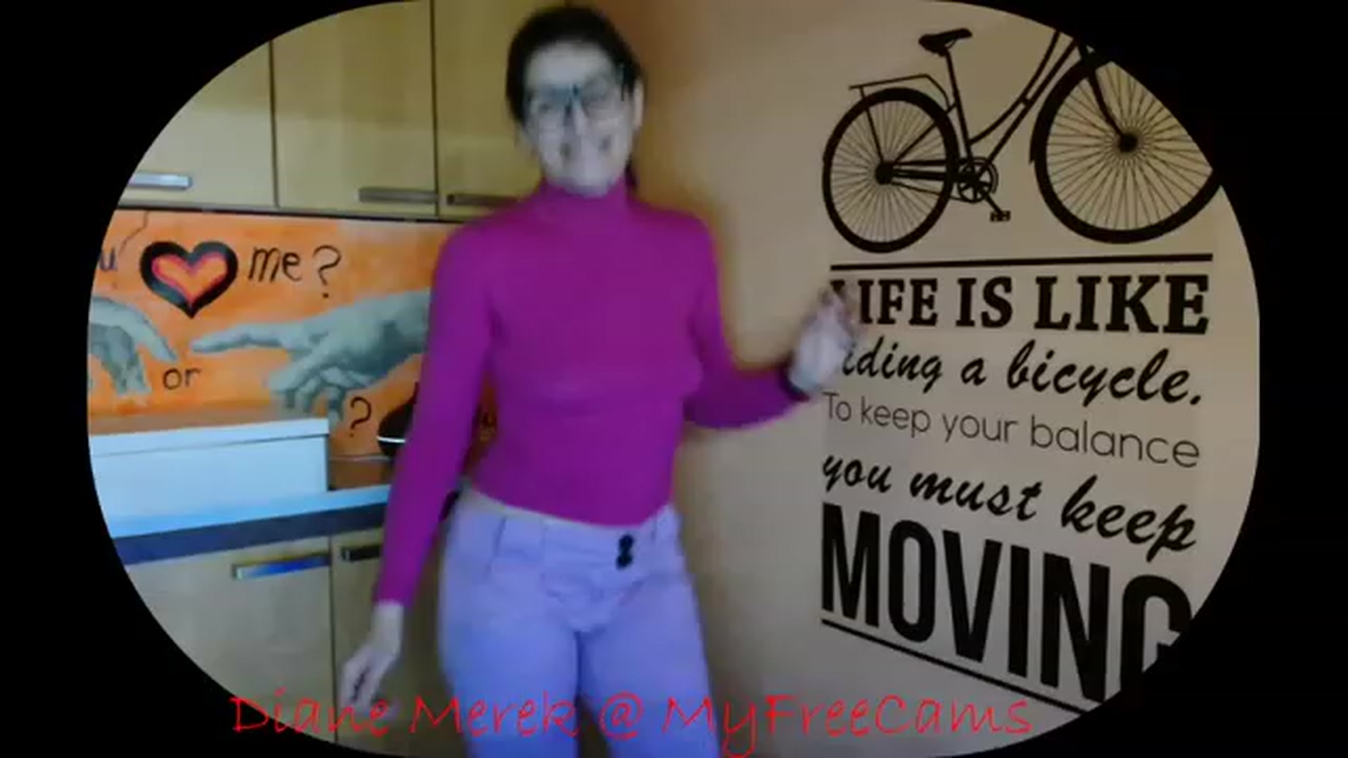 Gallery image thumbnail from DianneMerek's myfreecams stream on, 12/02/2022, 08:52 image 11 of 20