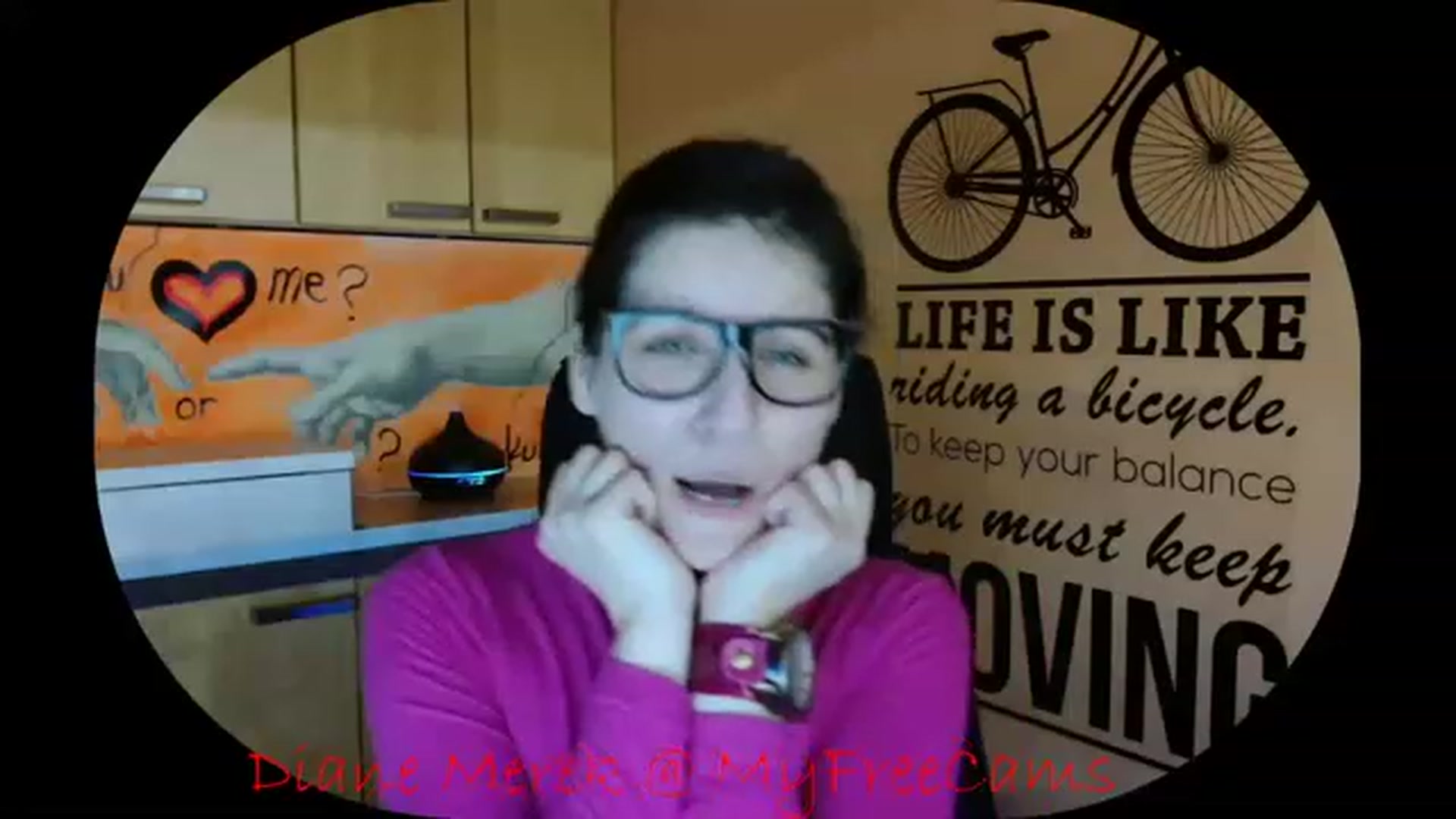 Gallery image thumbnail from DianneMerek's myfreecams stream on, 12/02/2022, 08:52 image 10 of 20
