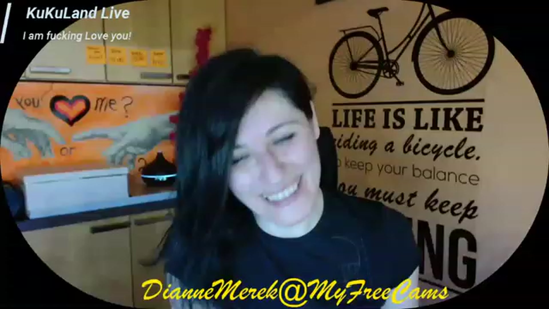 Gallery image thumbnail from DianneMerek's myfreecams stream on, 12/12/2022, 08:44 image 16 of 20